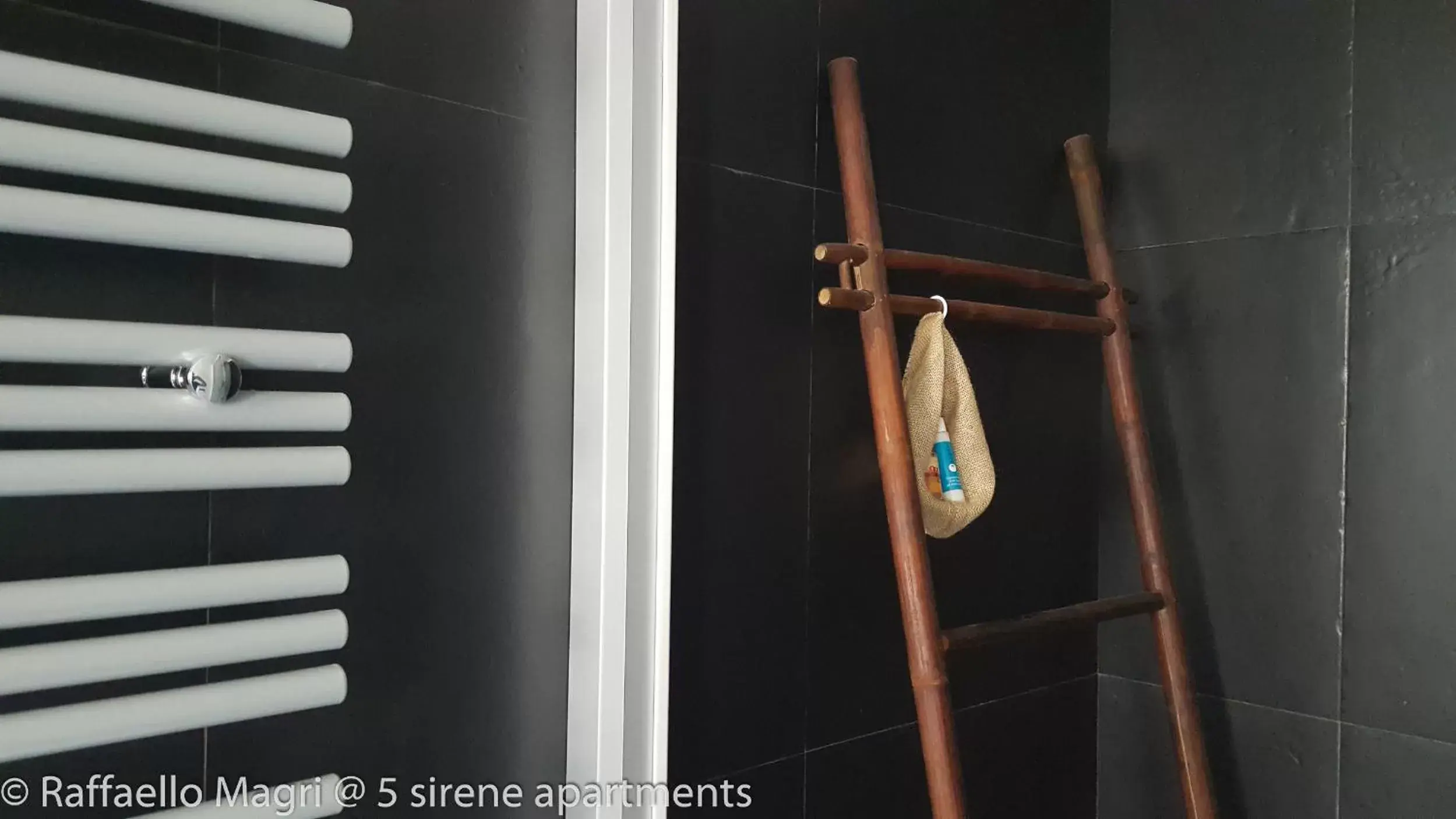 Bathroom in 5 sirene