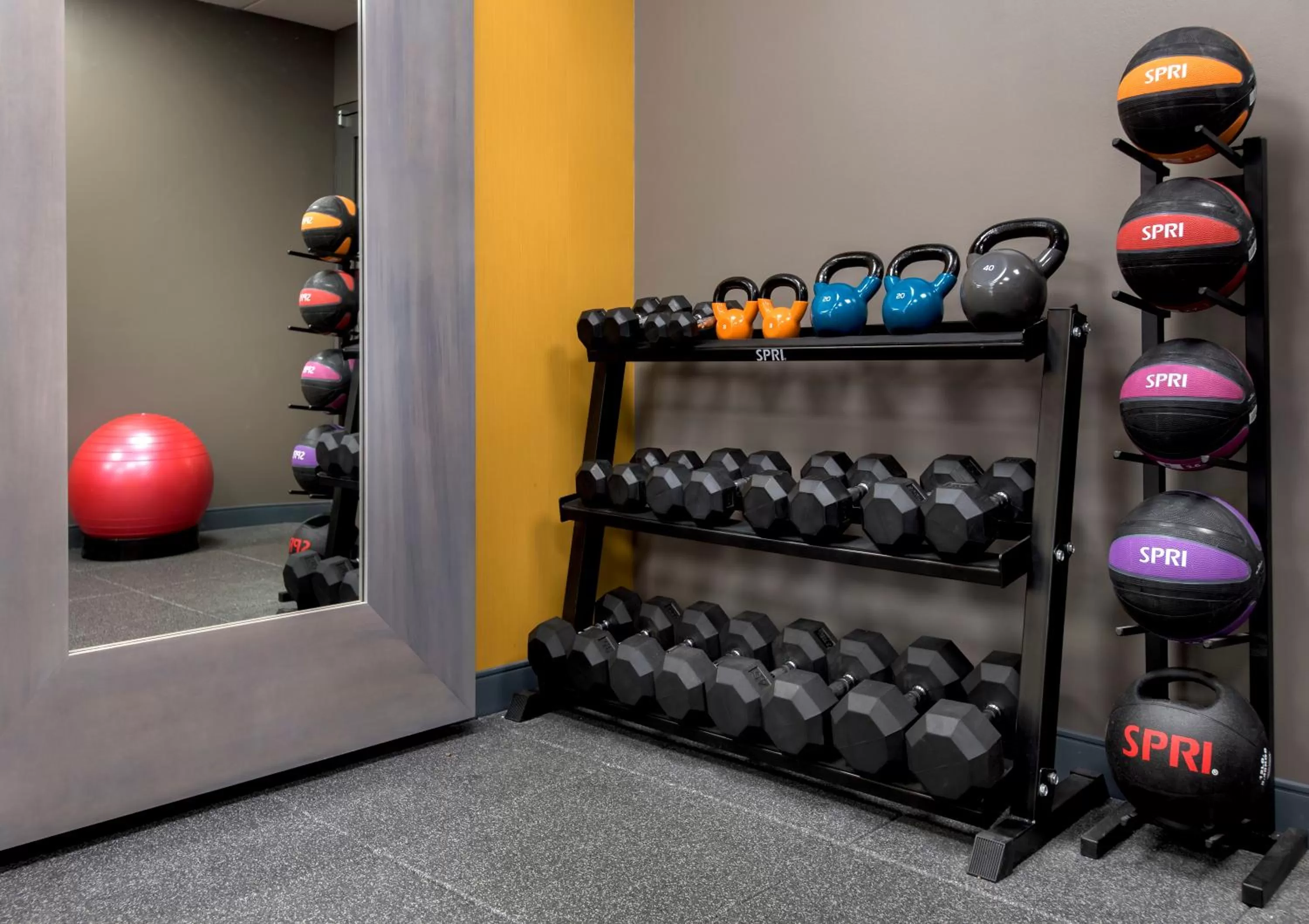 Fitness centre/facilities in Hayes Street Hotel Nashville Downtown