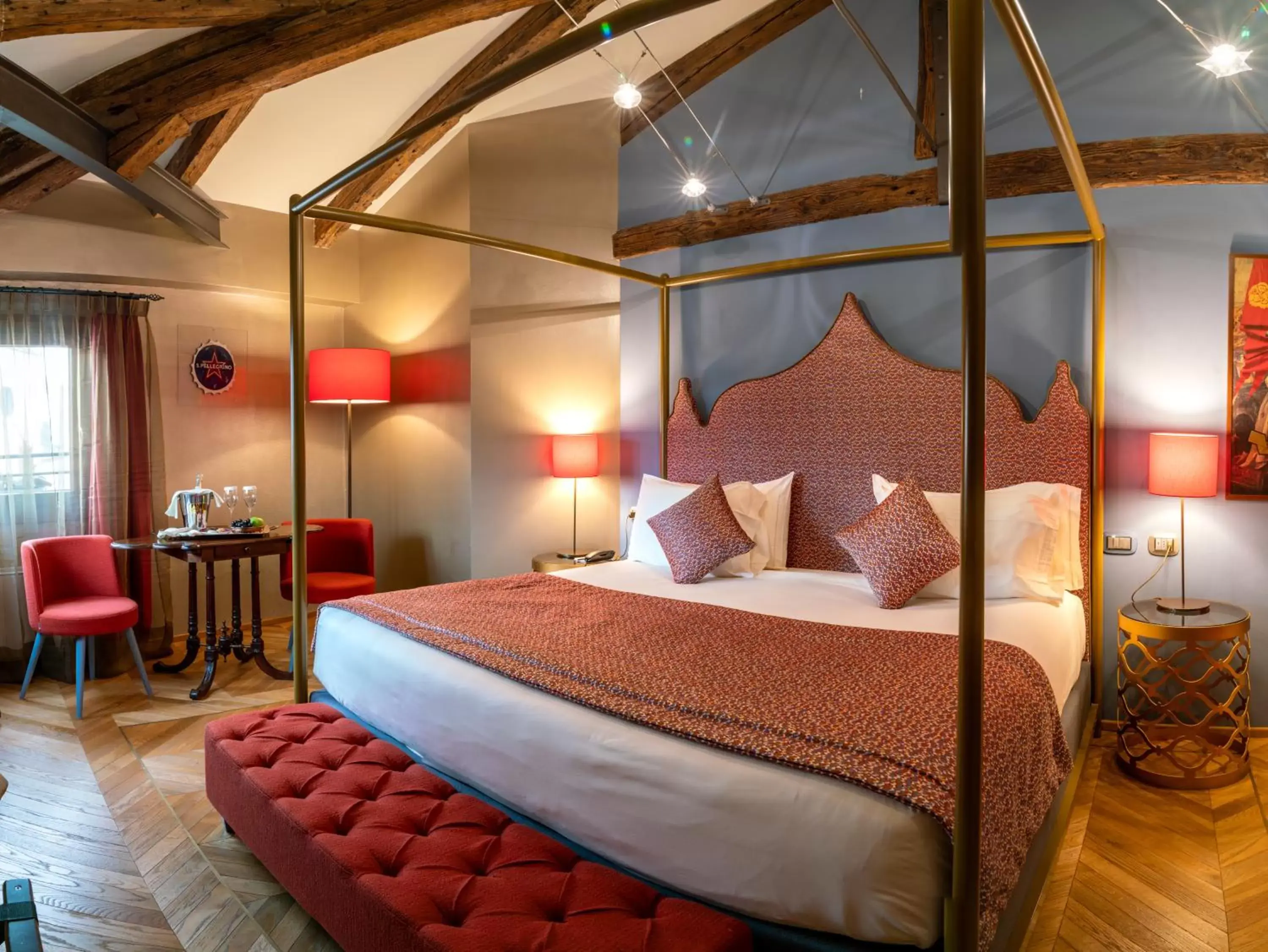 Deluxe Double Room with Canal View in Excess Venice Boutique Hotel & Private Spa - Adults Only
