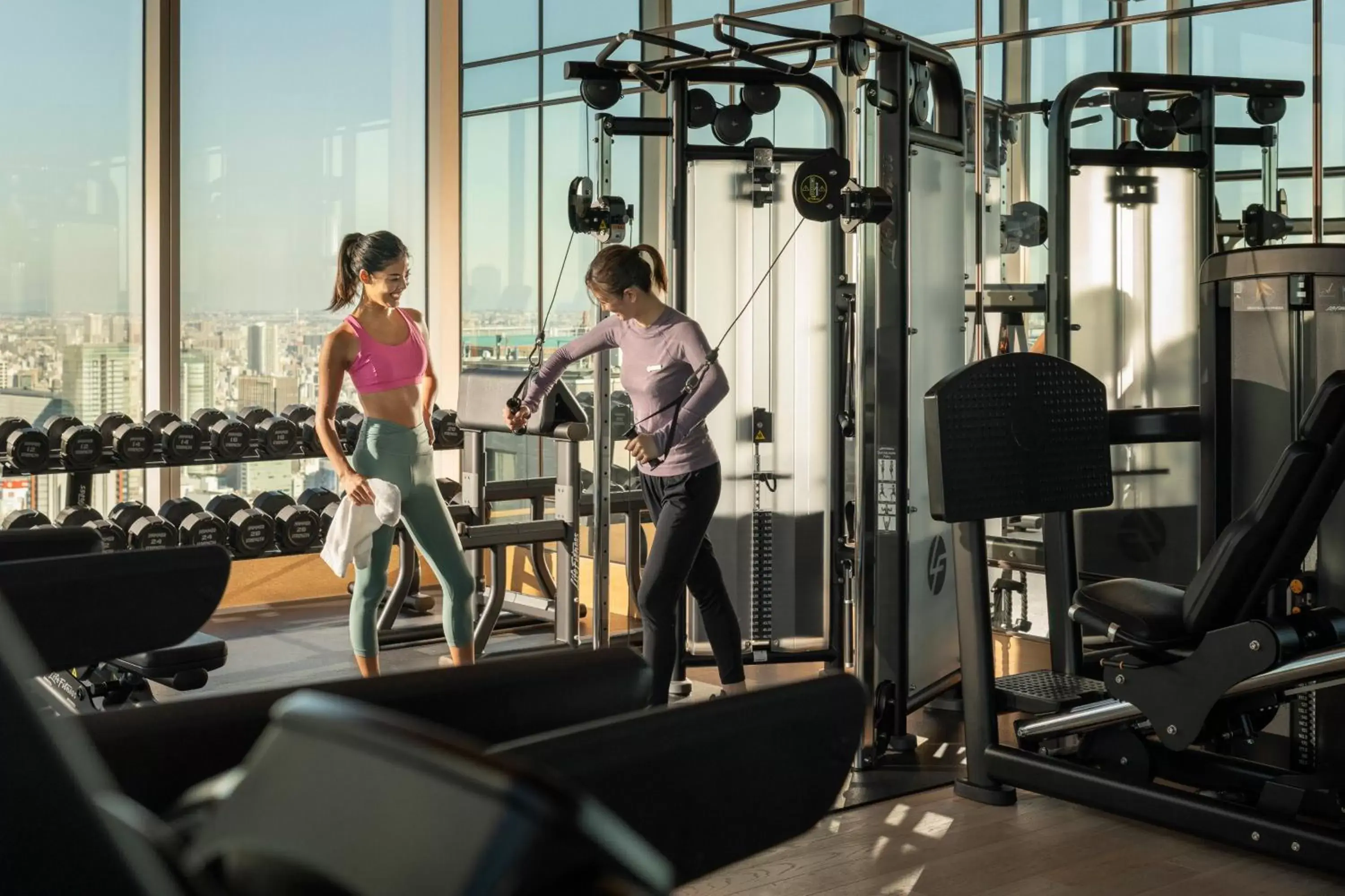 Fitness centre/facilities in Four Seasons Hotel Tokyo at Otemachi Fitness centre/facilities in Four Seasons Hotel Tokyo at Otemachi