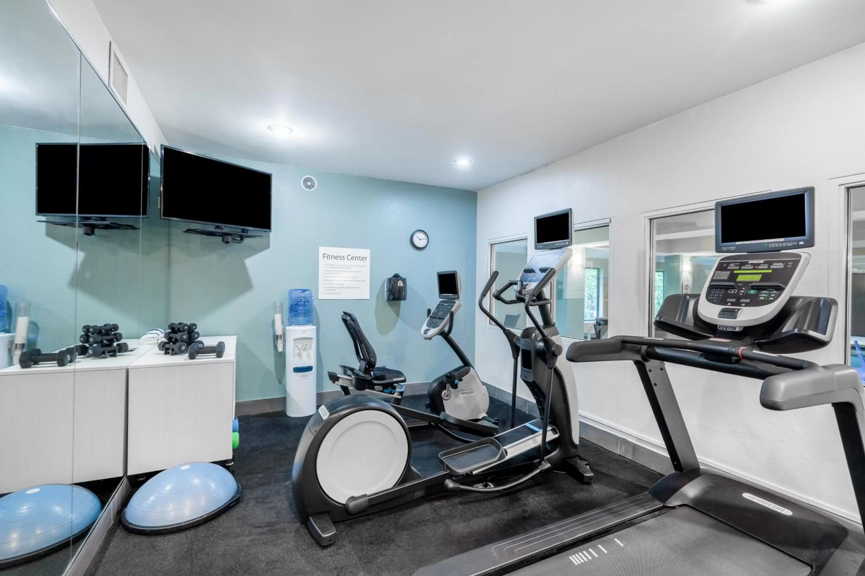 Spa and wellness centre/facilities in Holiday Inn Express & Suites Tell City by IHG