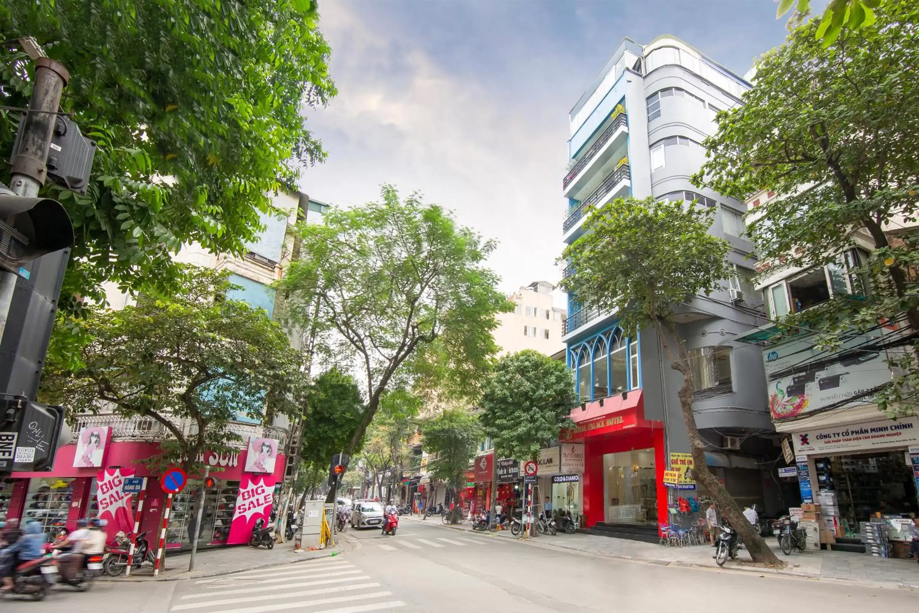 Property Building in Hanoi Royal Palace Hotel 2