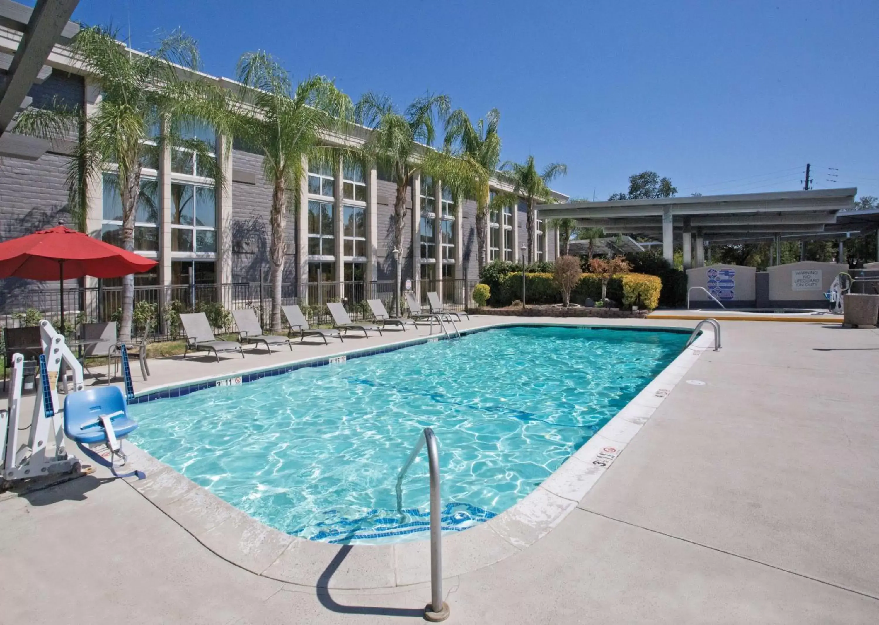 Pool view, Swimming Pool in Doubletree By Hilton Chico, Ca