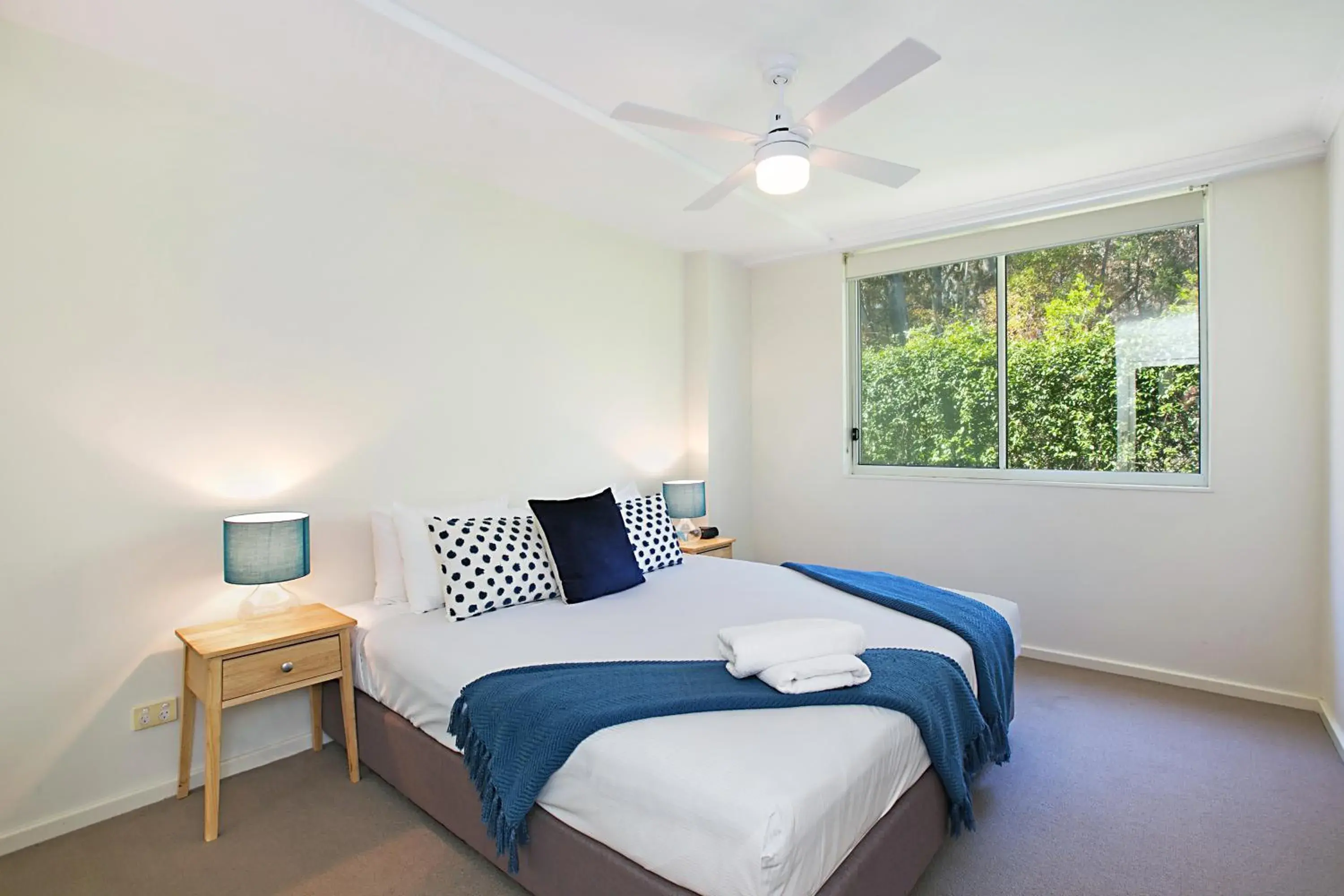 Bedroom, Bed in Mantra Nelson Bay