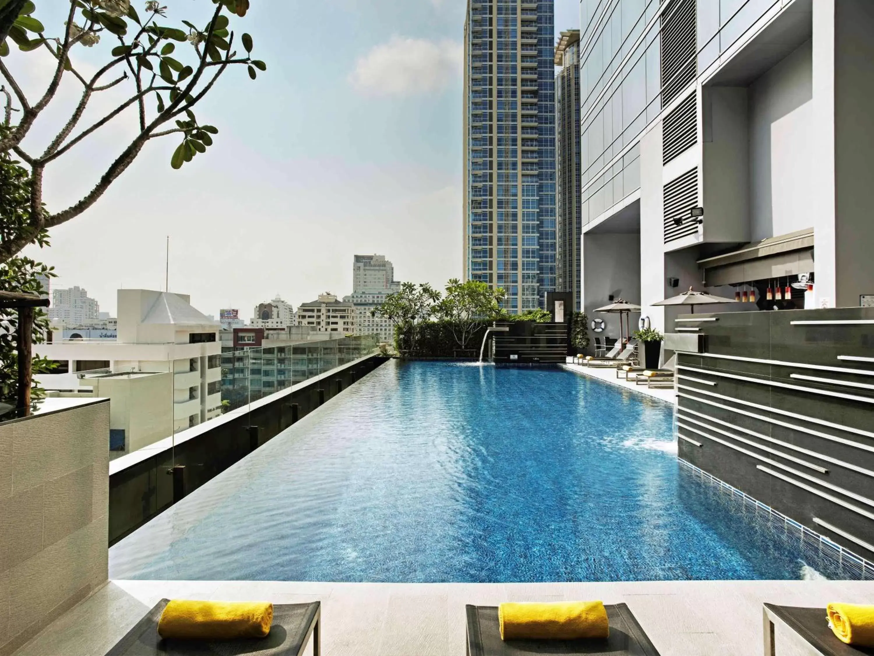 Pool view, Swimming Pool in Novotel Bangkok Ploenchit Sukhumvit
