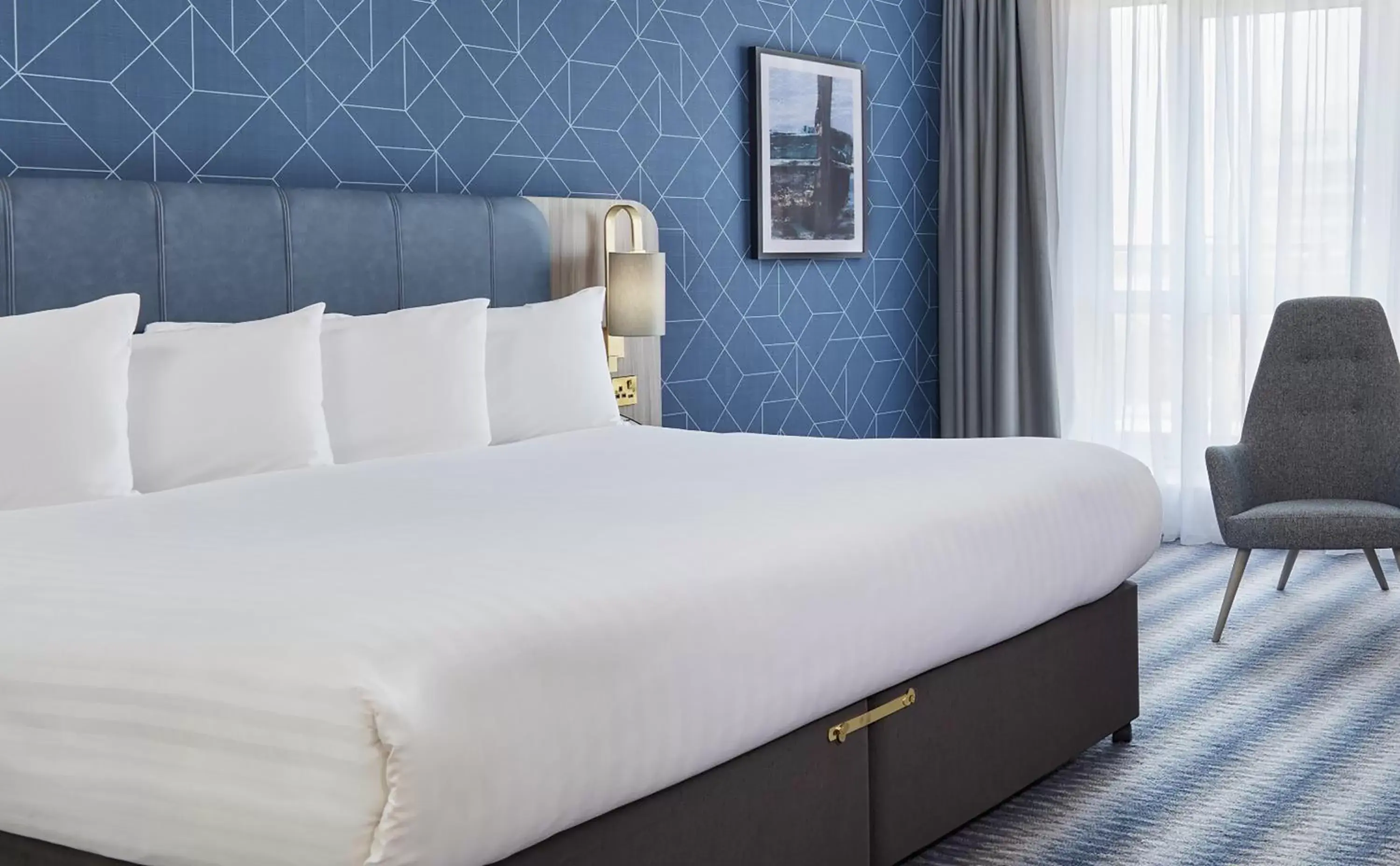 Junior Suite in Leonardo Royal Southampton Grand Harbour Junior Suite in Leonardo Royal Southampton Grand Harbour