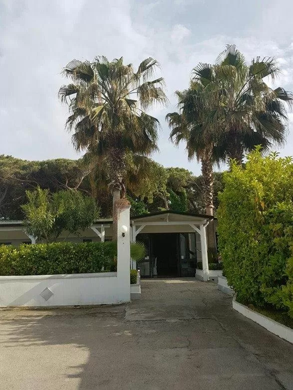 Property Building in Hotel Le Pinede Vistamare