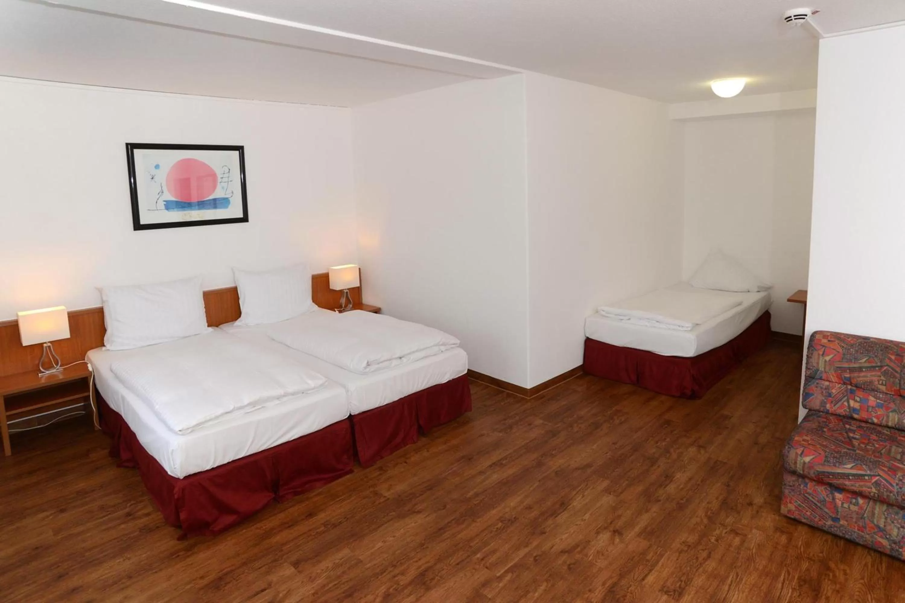 Photo of the whole room, Bed in Apart Hotel Sehnde