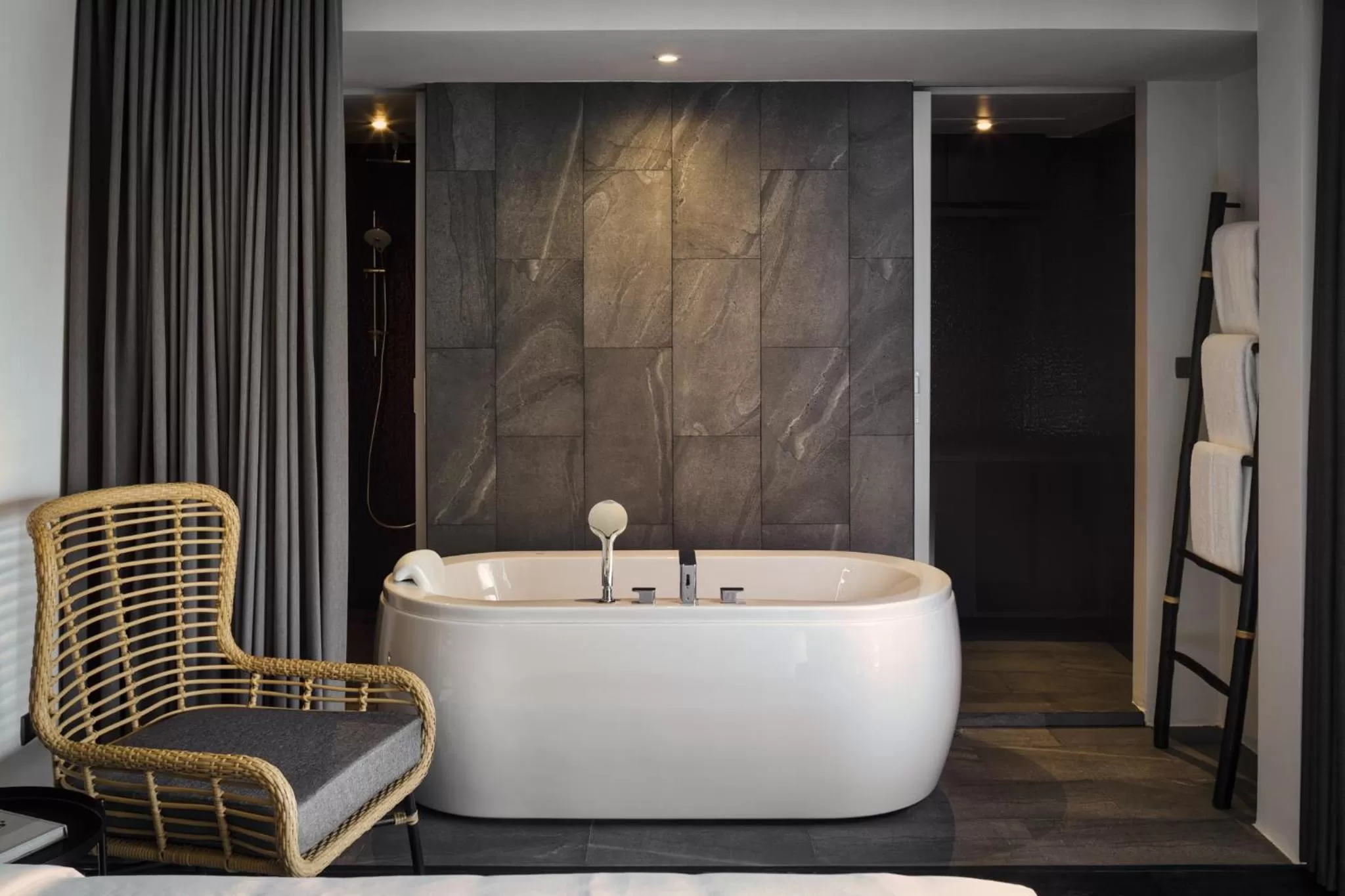 Hot Tub in KIRI HOTEL Chiang Mai