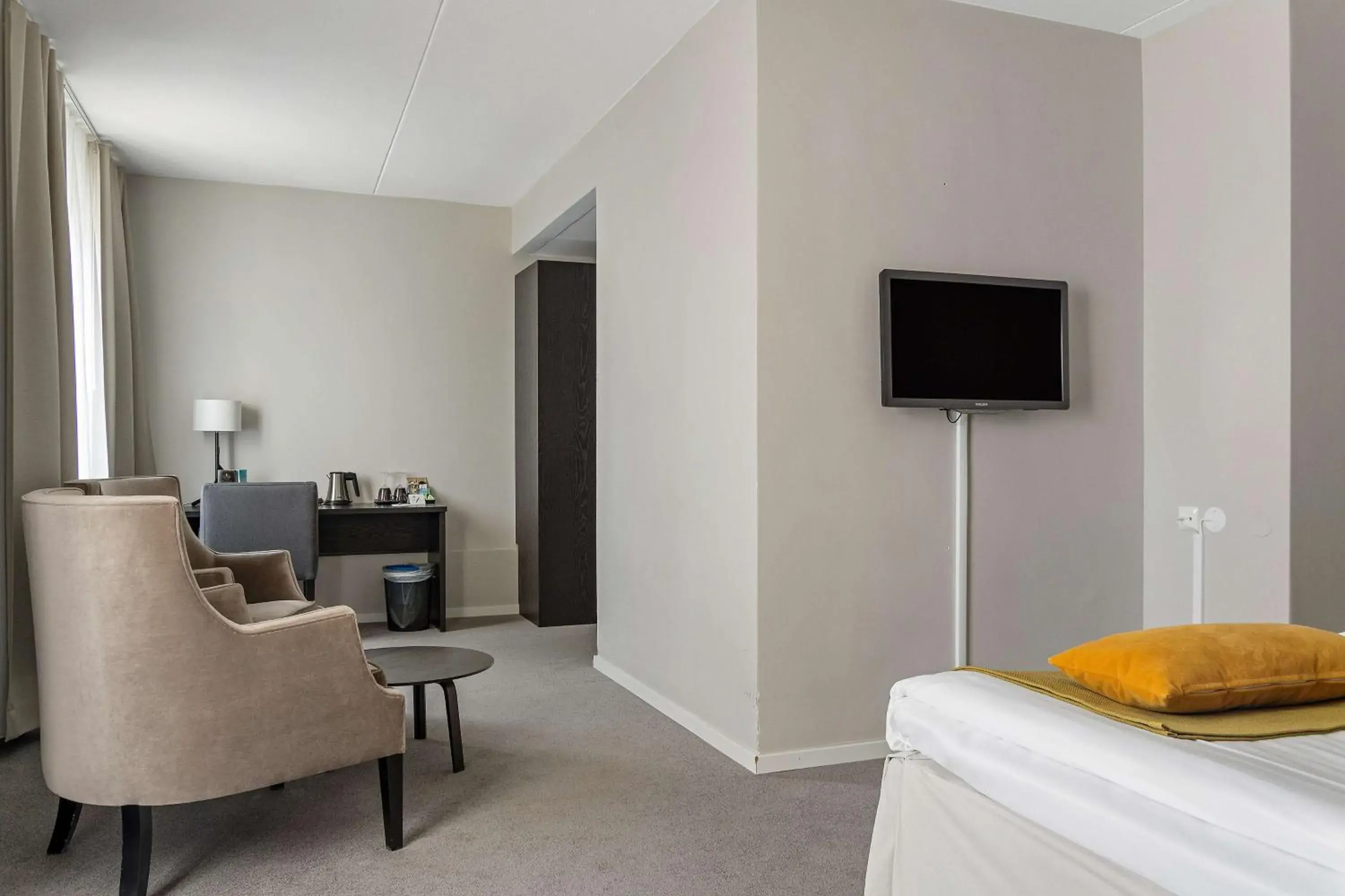 Bedroom, Seating Area in Best Western Plus Hotel Plaza