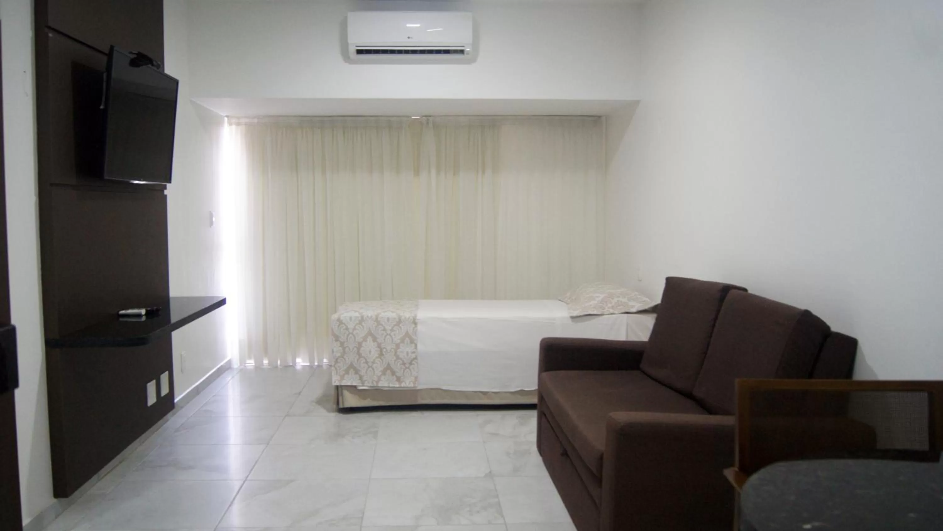 Living room, Bed in Littoral Tambaú Flat