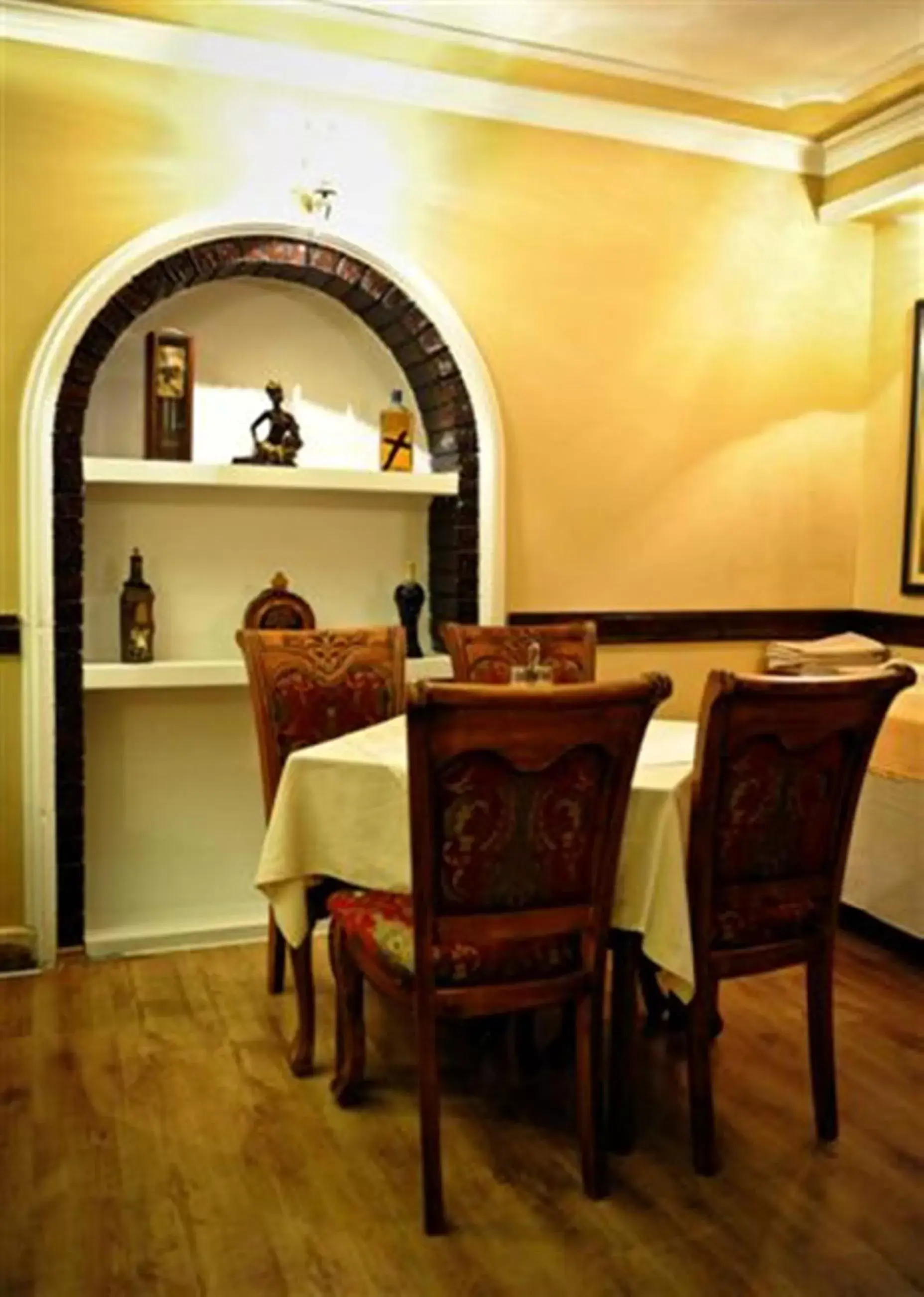 Restaurant/places to eat, Dining Area in Hotel Evropa