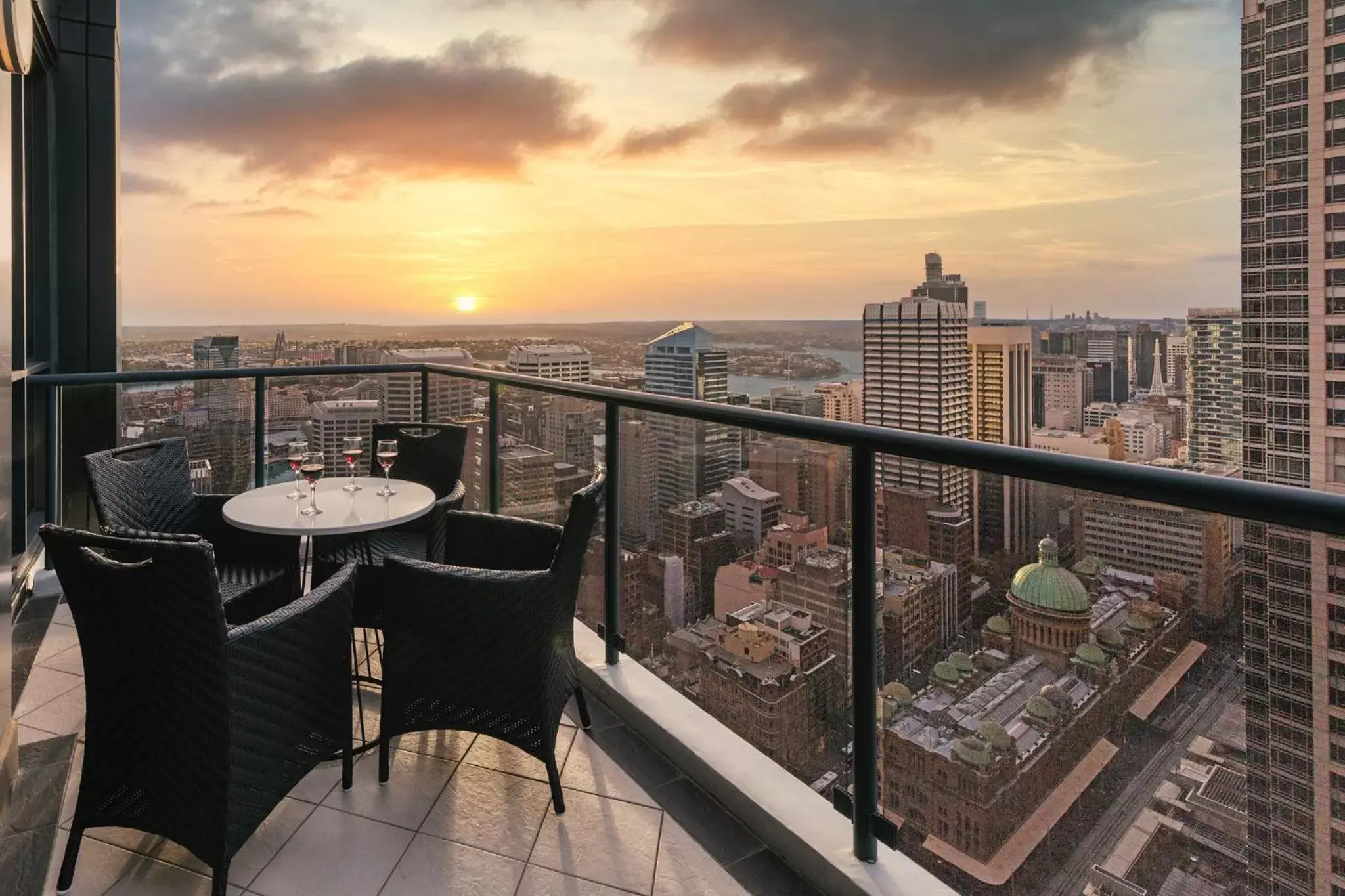 Balcony/Terrace in Meriton Suites Pitt Street, Sydney
