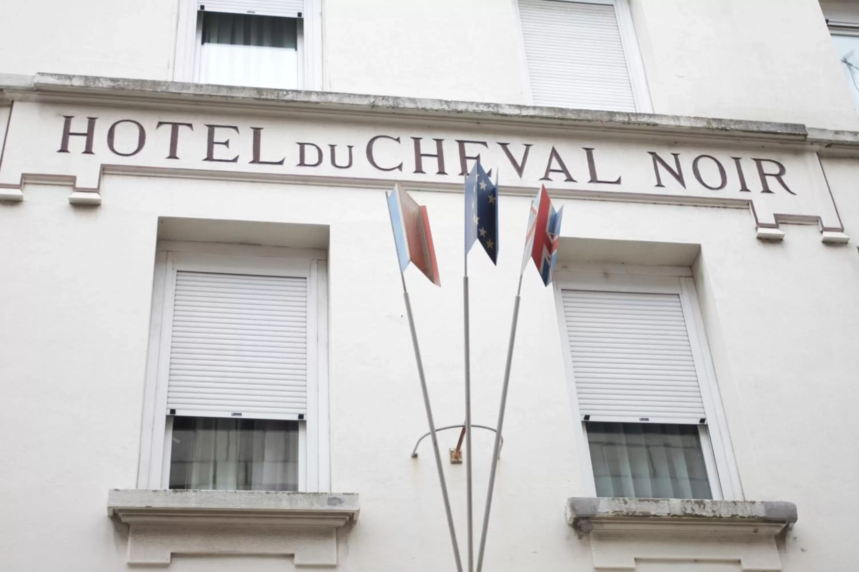 Facade/entrance in Urban Style, Hôtel Le Cheval Noir, Saint-Étienne Facade/entrance in Urban Style, Hôtel Le Cheval Noir, Saint-Étienne