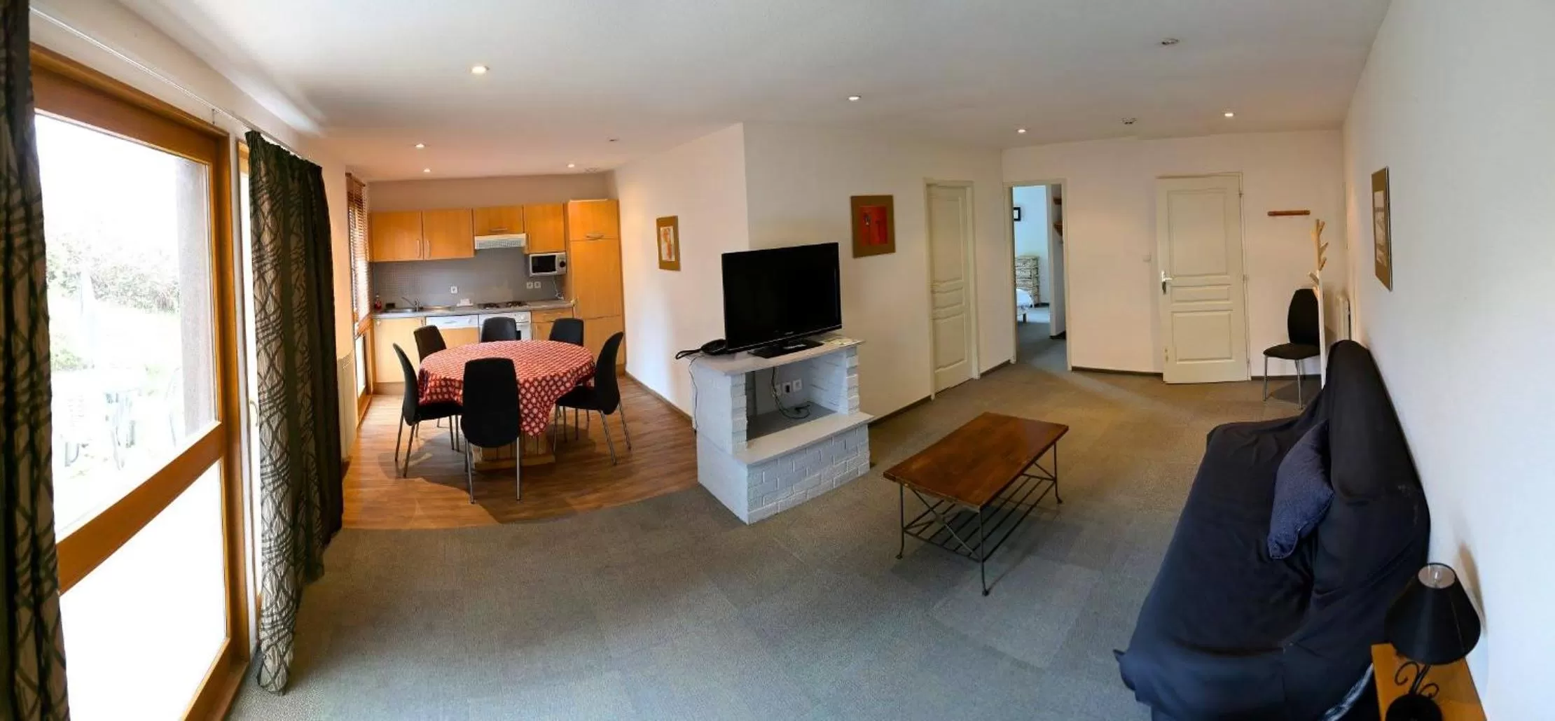 Kitchen or kitchenette, Seating Area in La Demeure des 2 Trésors