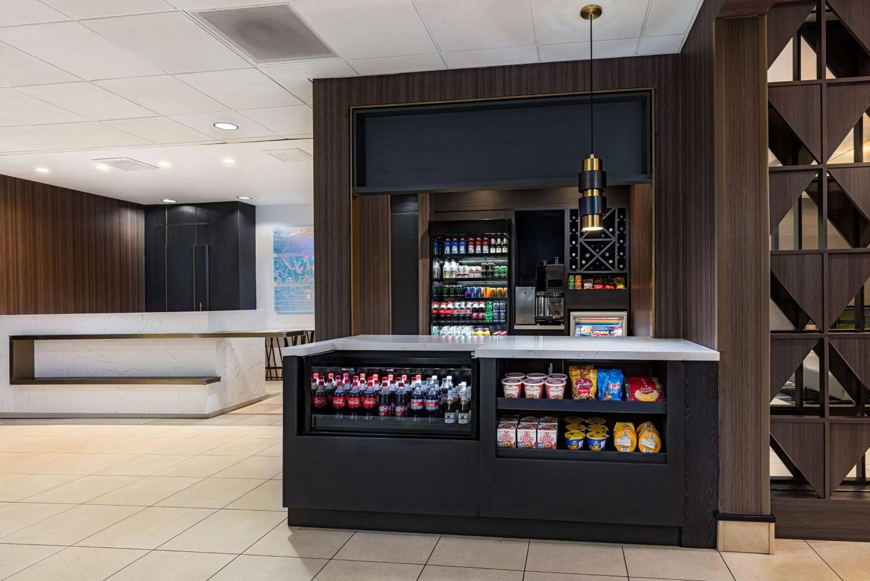 Restaurant/places to eat in Hilton Garden Inn Los Angeles / Hollywood