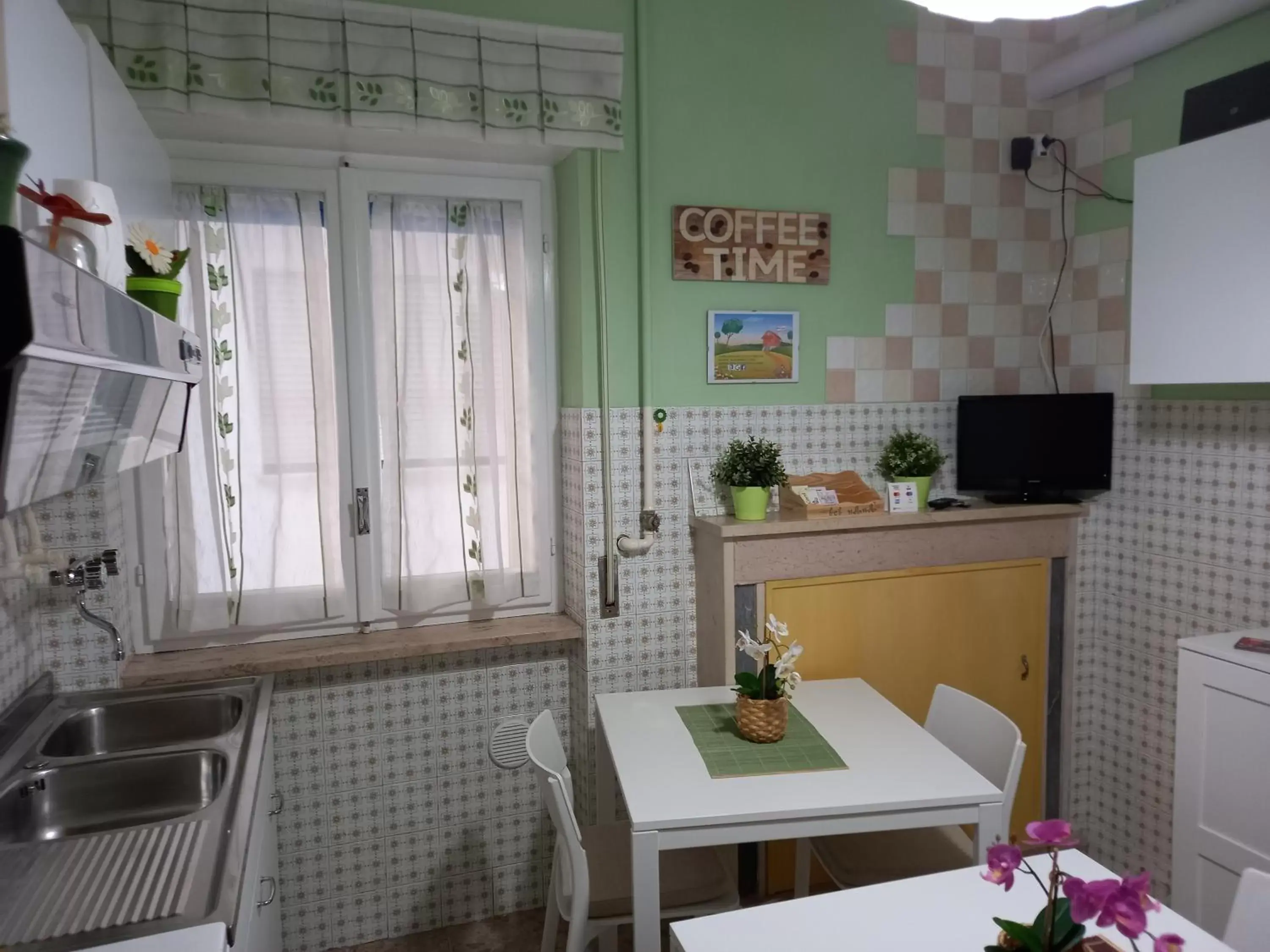 Communal kitchen, Dining Area in nAnA'