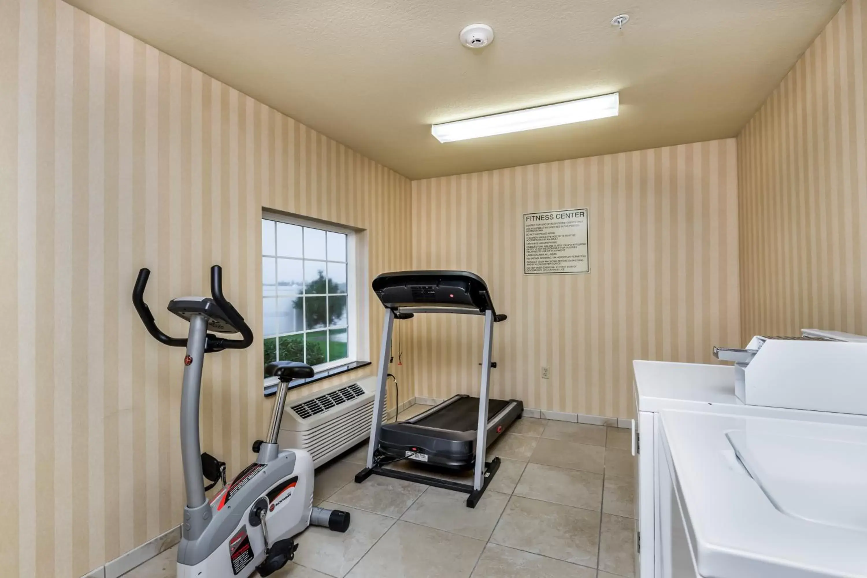 Fitness centre/facilities, Fitness Center/Facilities in Cobblestone Inn & Suites - Vinton, IA