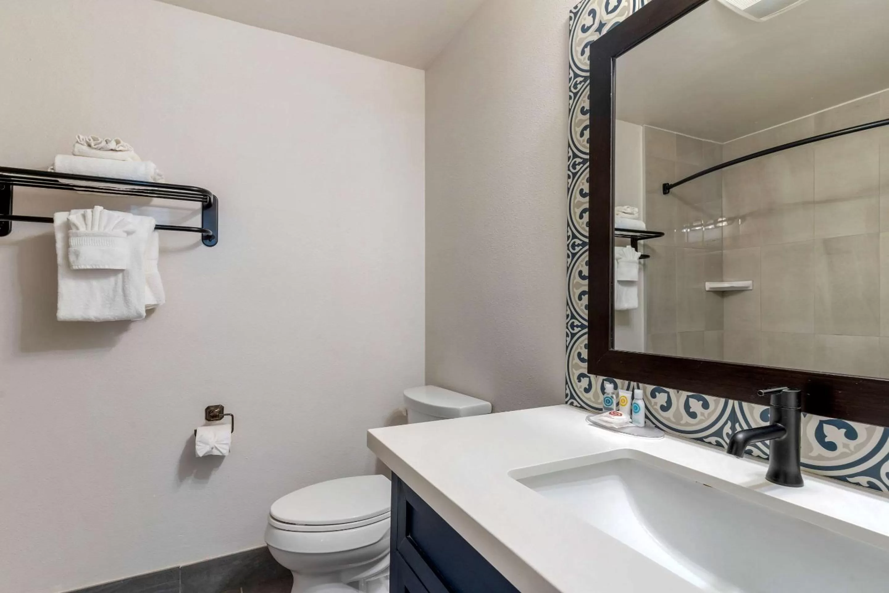 Bathroom in Comfort Inn Carmel By the Sea