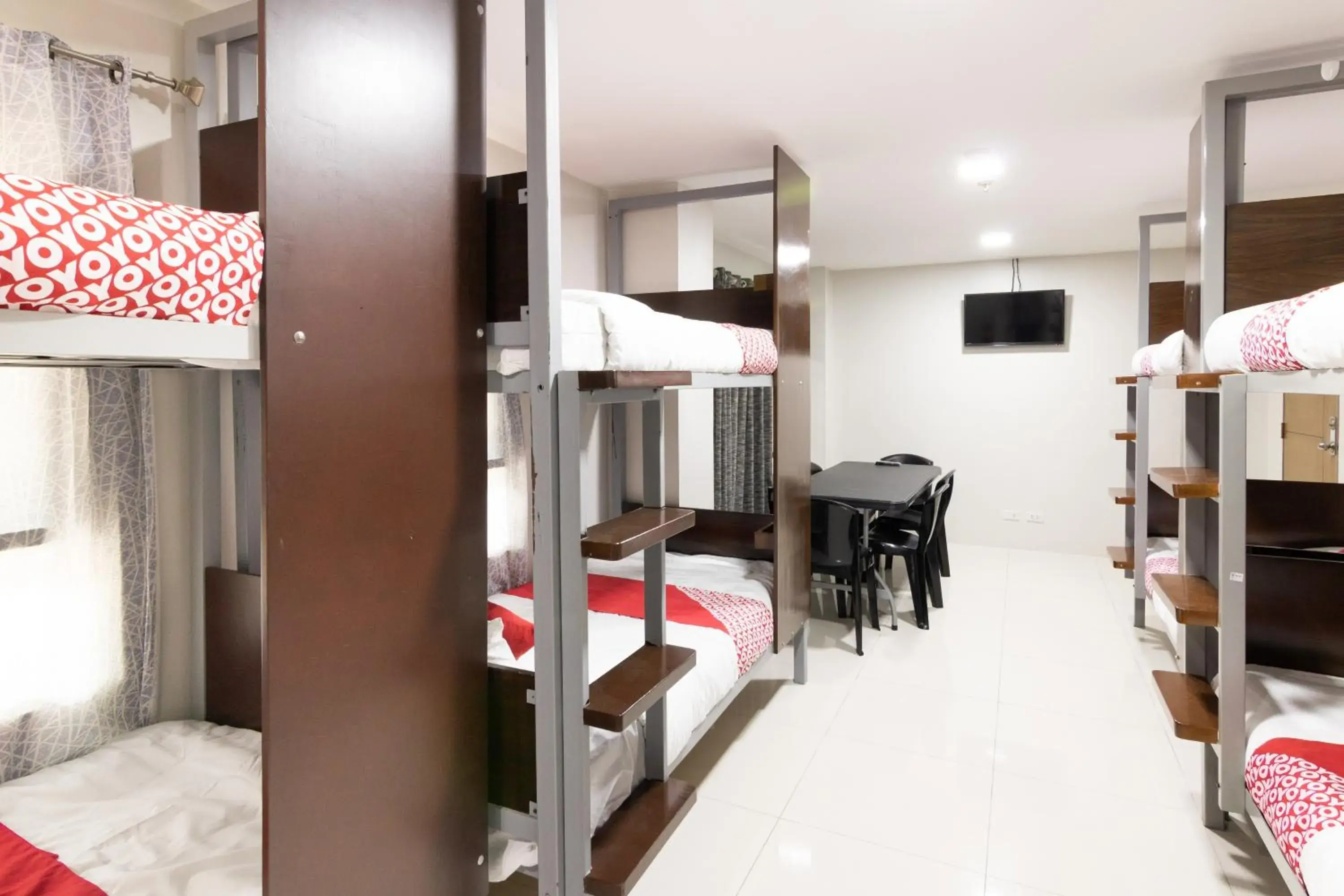 Bedroom, Bunk Bed in OYO 152 Sangco Condotel