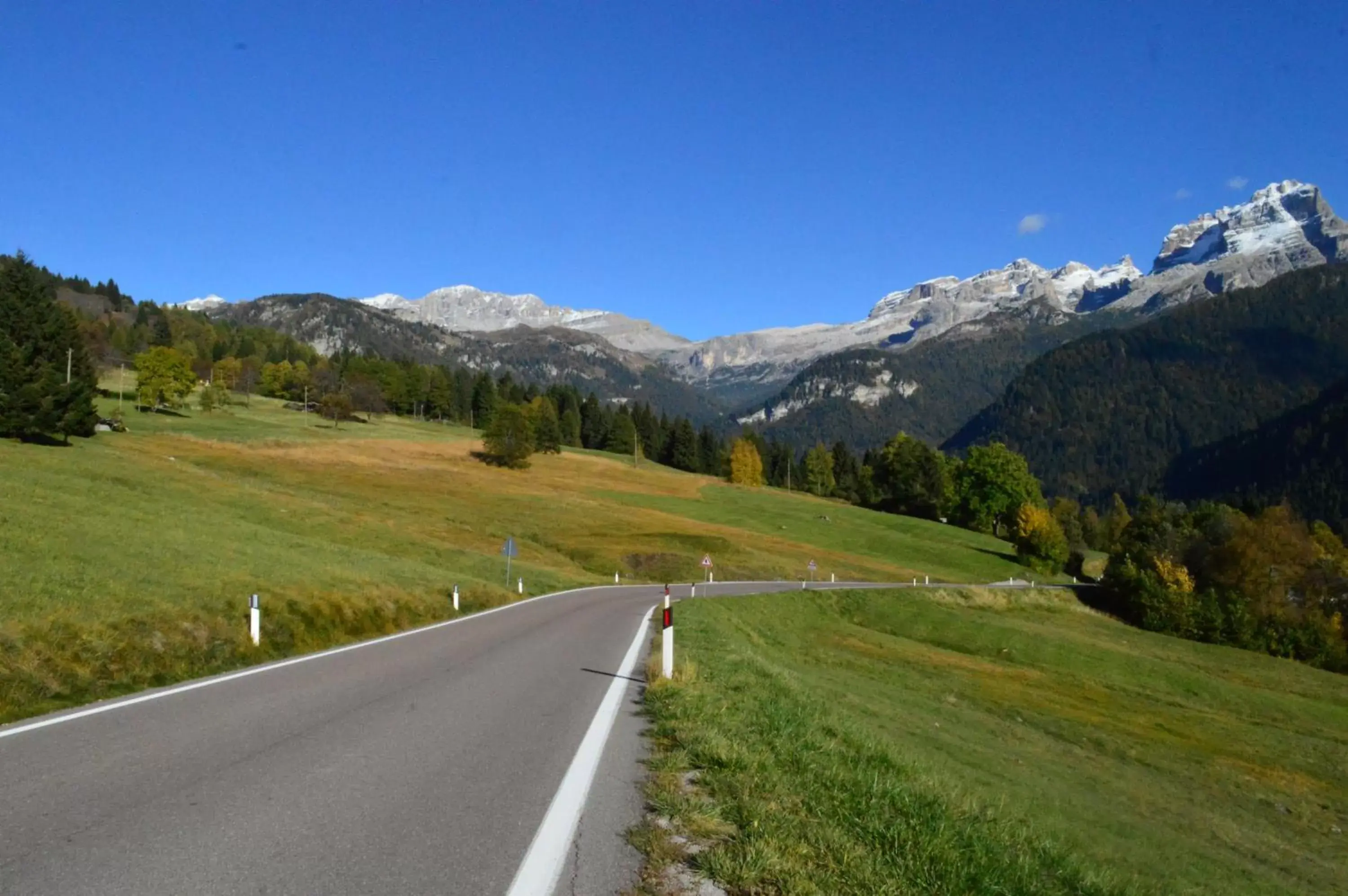 Autumn, Natural Landscape in Hotel Garnì Sant'Antonio con Spa