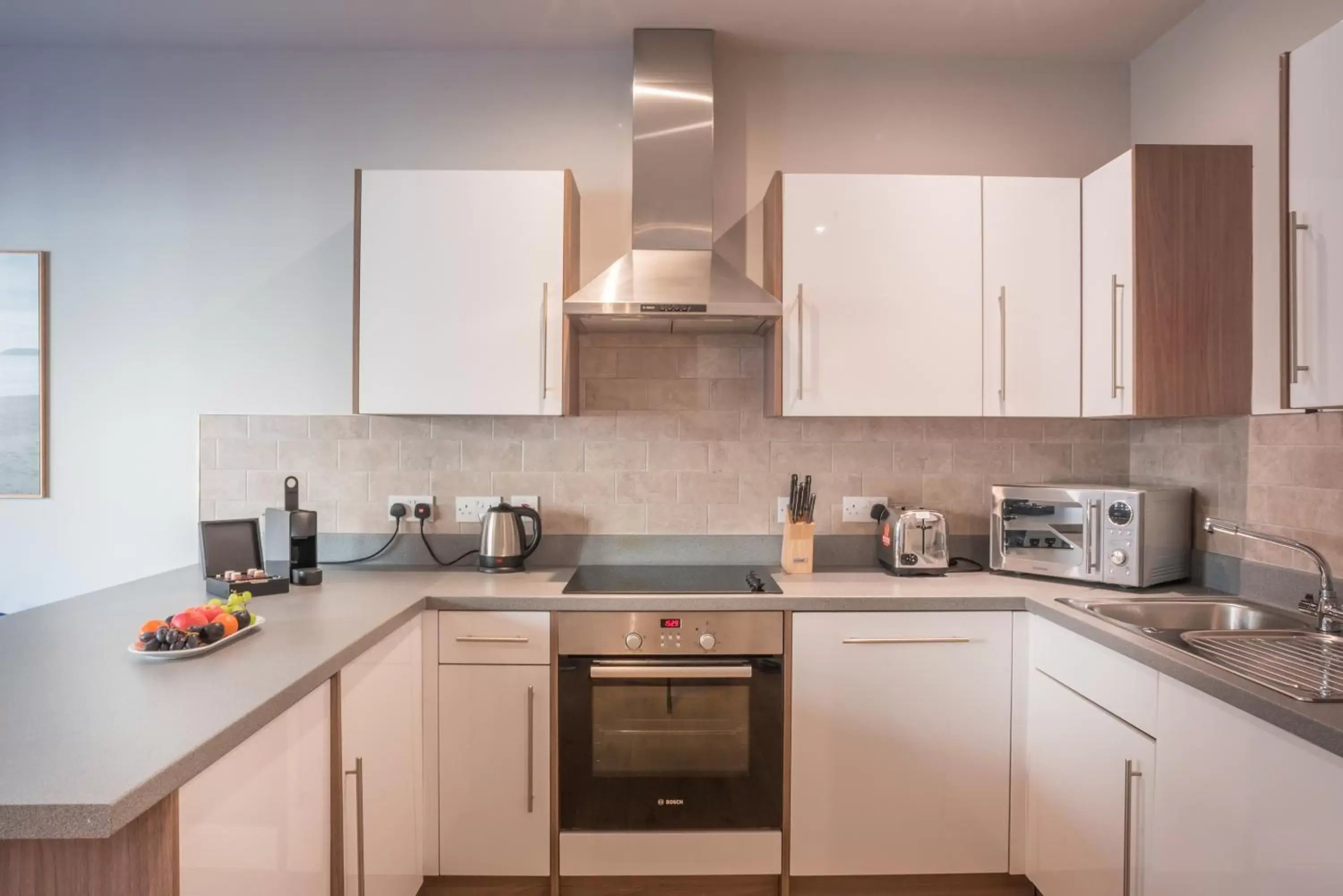 Kitchen/Kitchenette in PREMIER SUITES PLUS Glasgow Bath Street