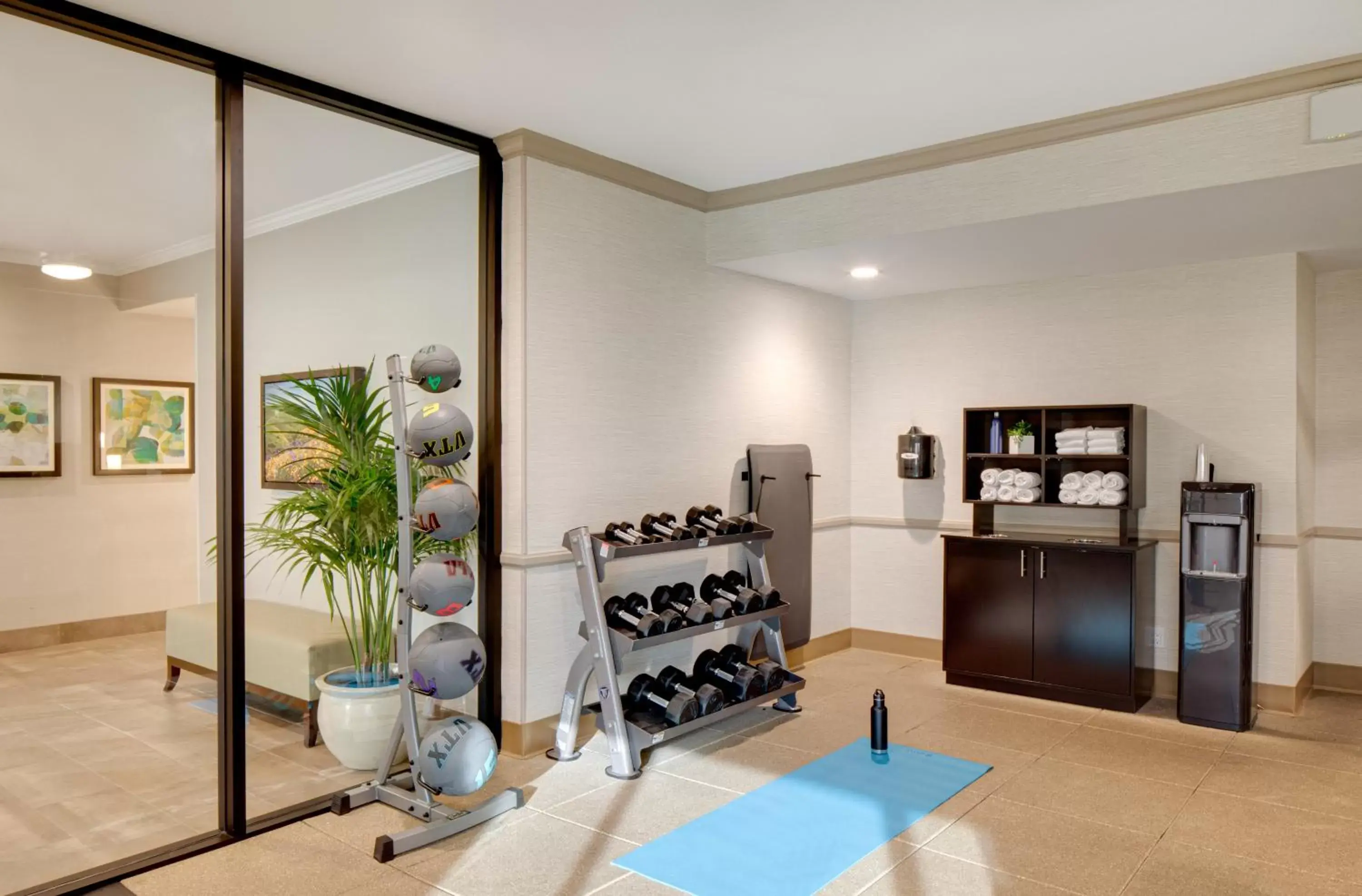 Fitness centre/facilities in Ayres Hotel Corona East