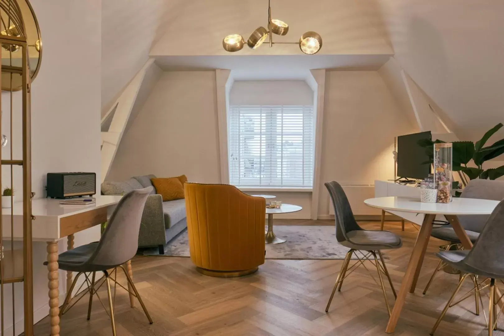 Dining Area in RITCH Hotel Alkmaar