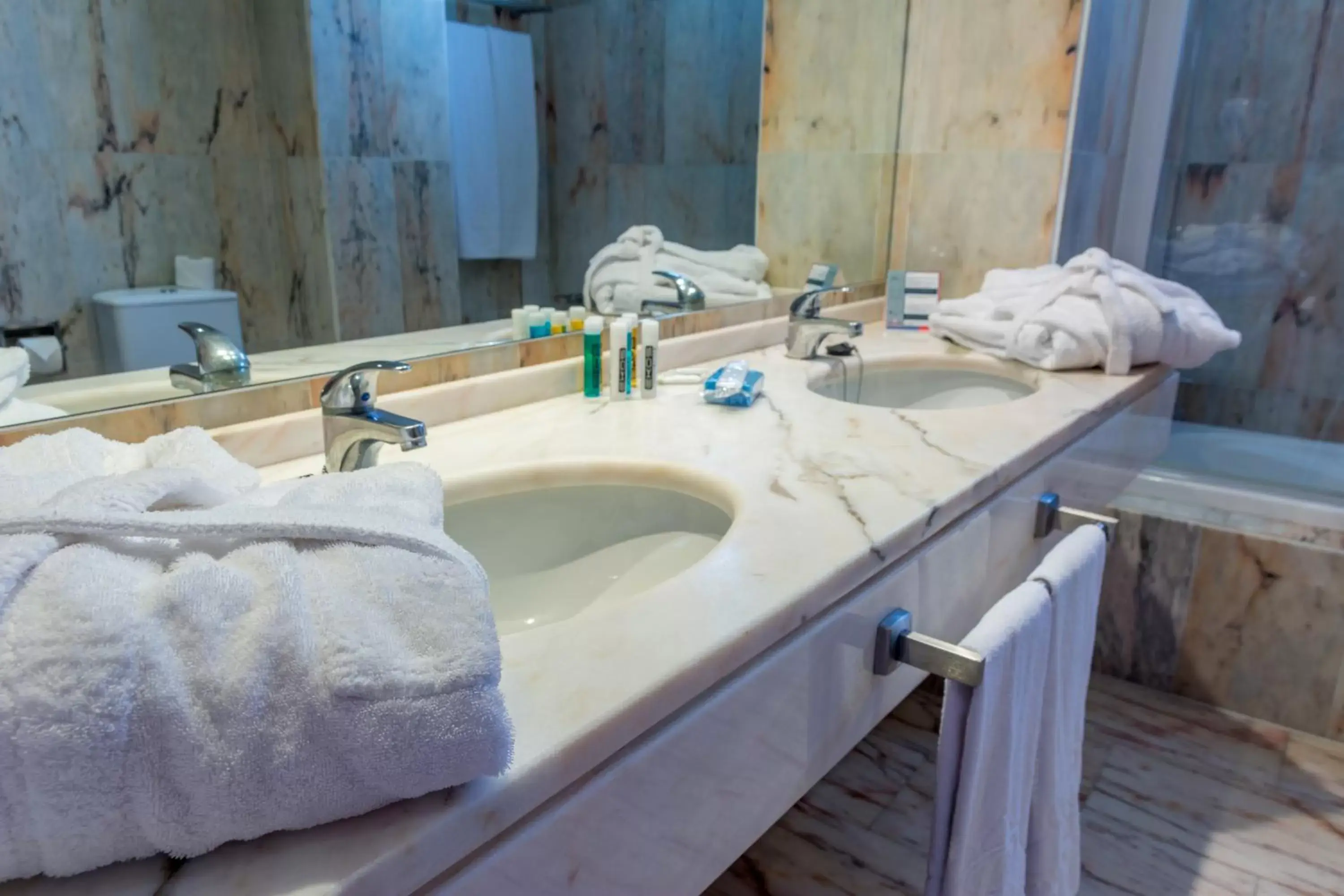 Bathroom in BLUESEA Al Andalus