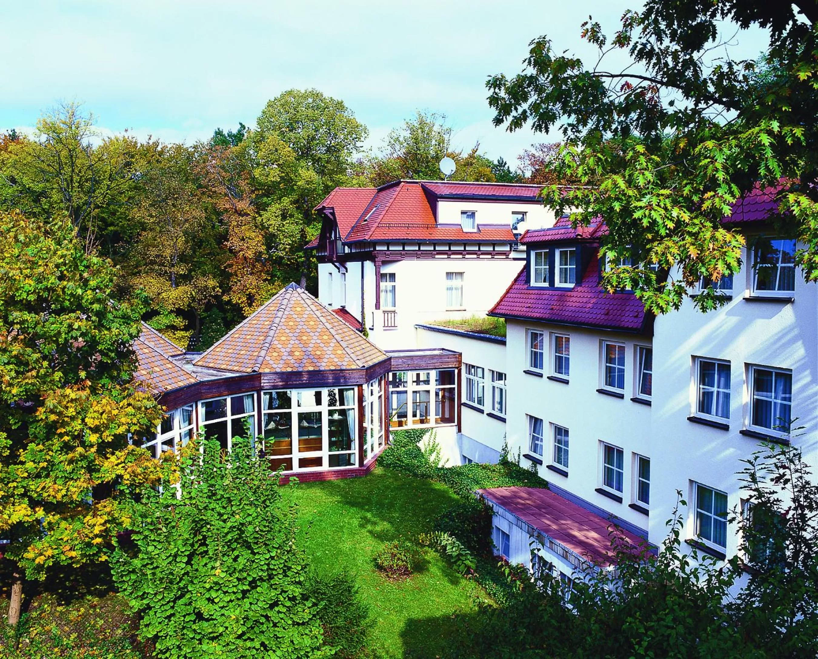 Property building in Parkhotel Diani