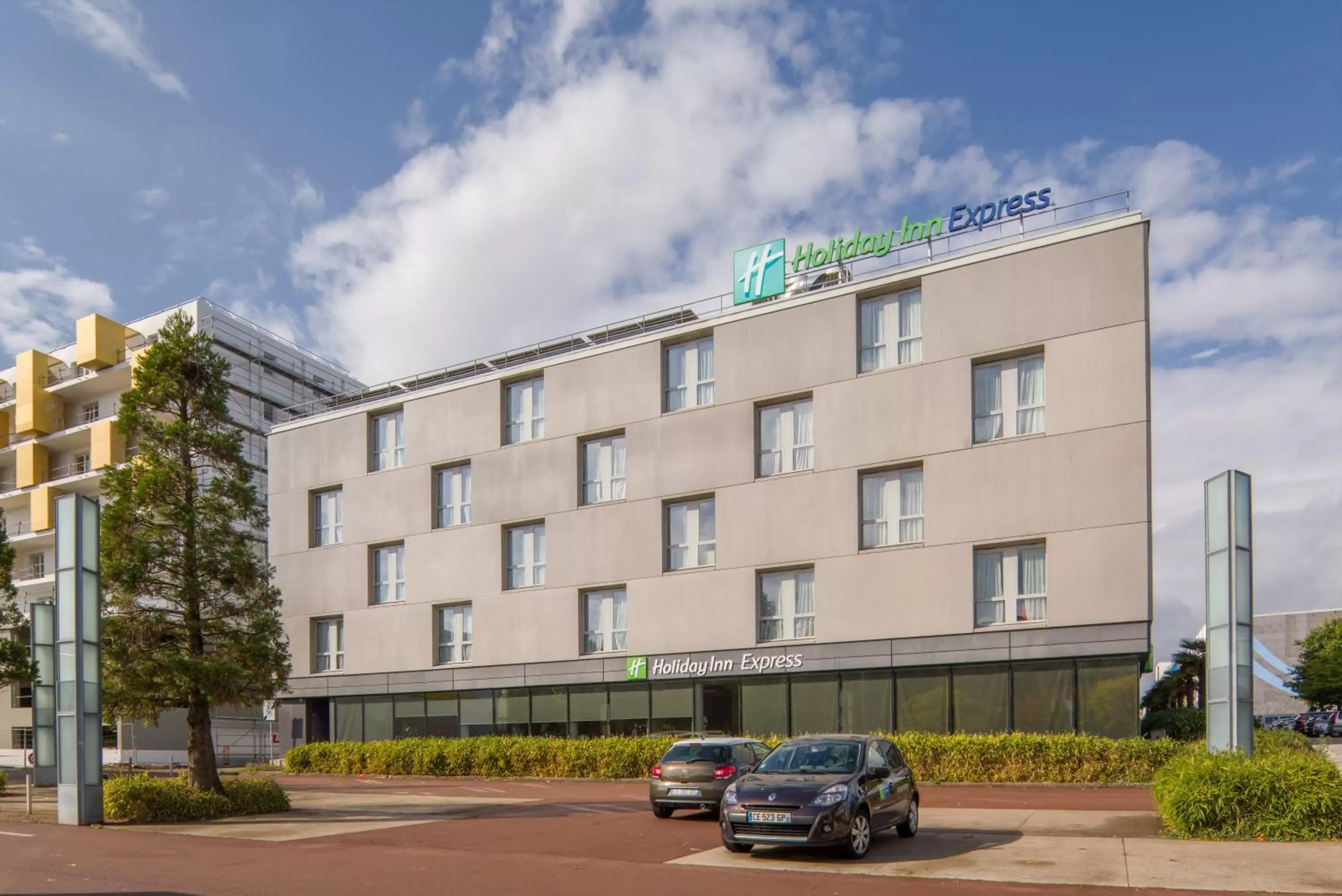 Property Building in Holiday Inn Express Saint-Nazaire, an IHG Hotel