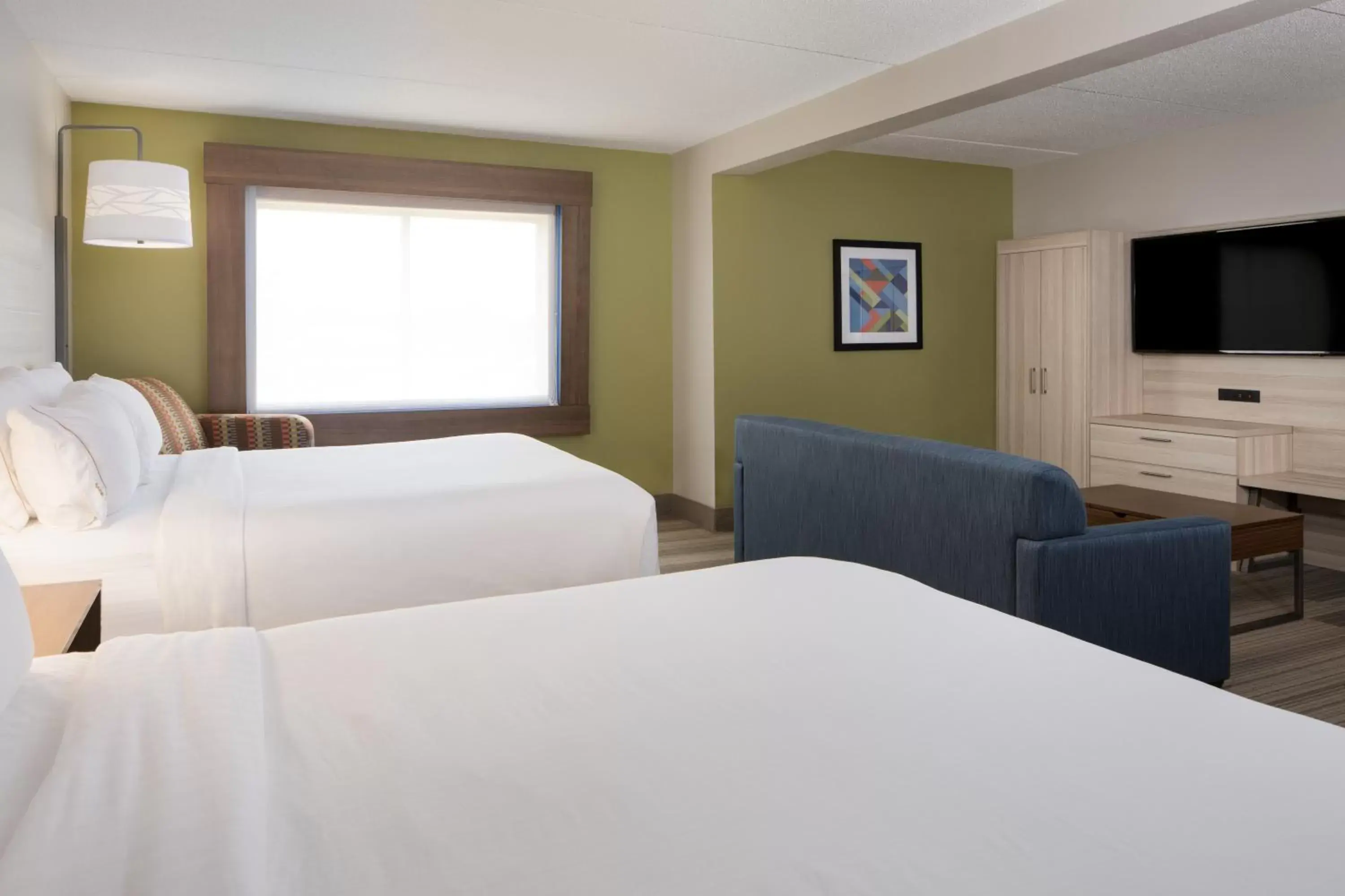 Photo of the whole room, Bed in Holiday Inn Express Louisville Northeast, an IHG Hotel