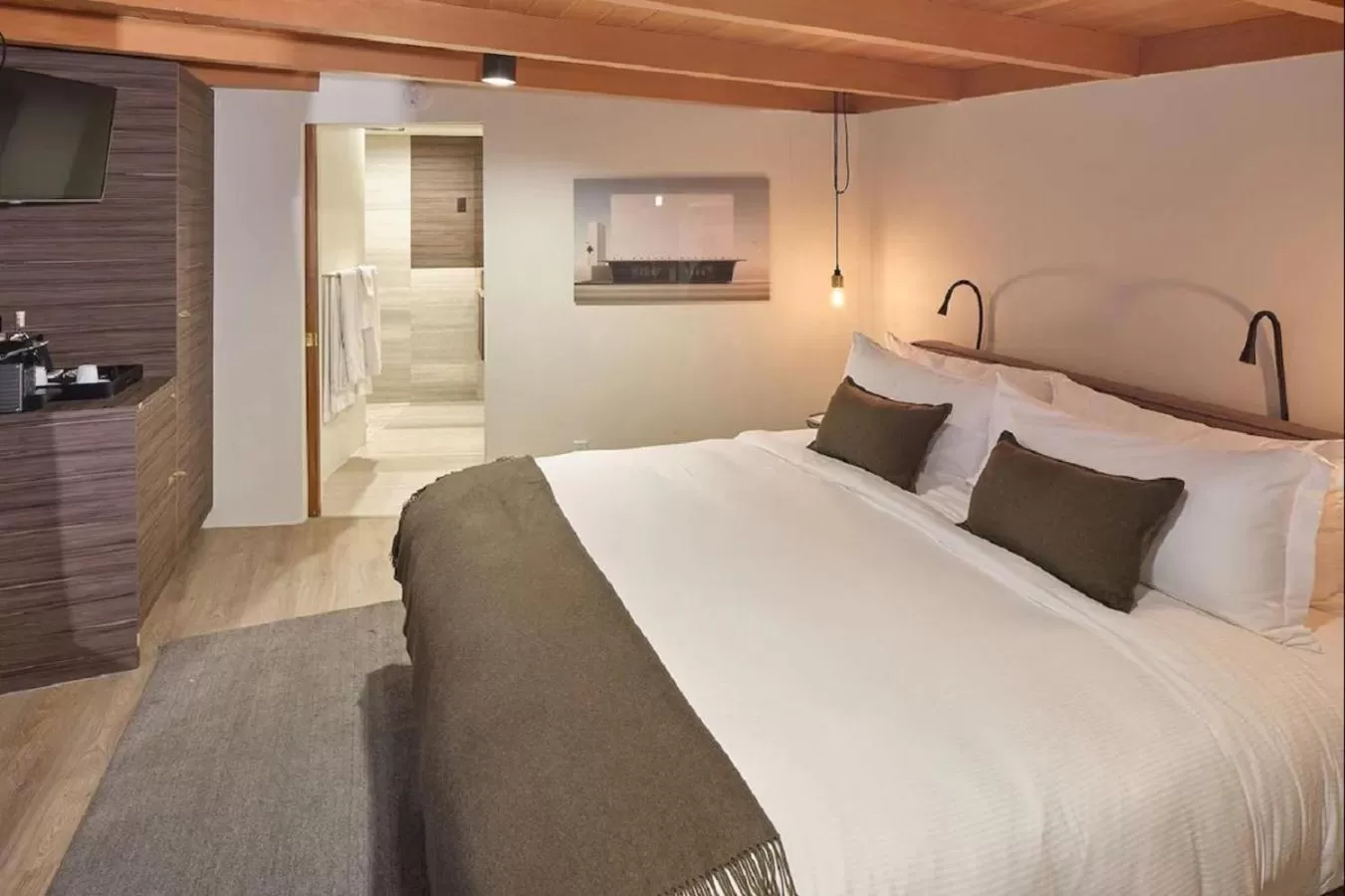 Bed in L'Horizon Resort & Spa, Hermann Bungalows