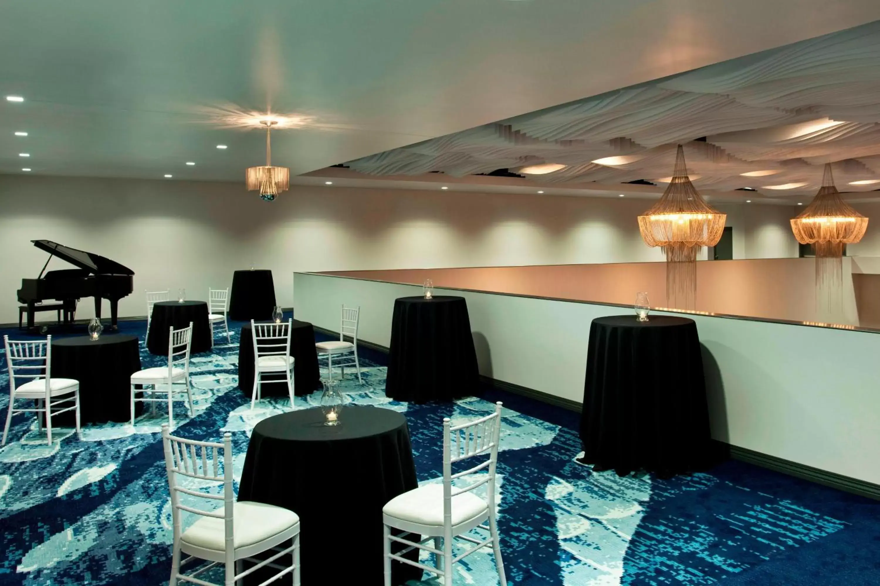 Meeting/conference room, Restaurant/Places to Eat in Sheraton Oklahoma City Downtown Hotel