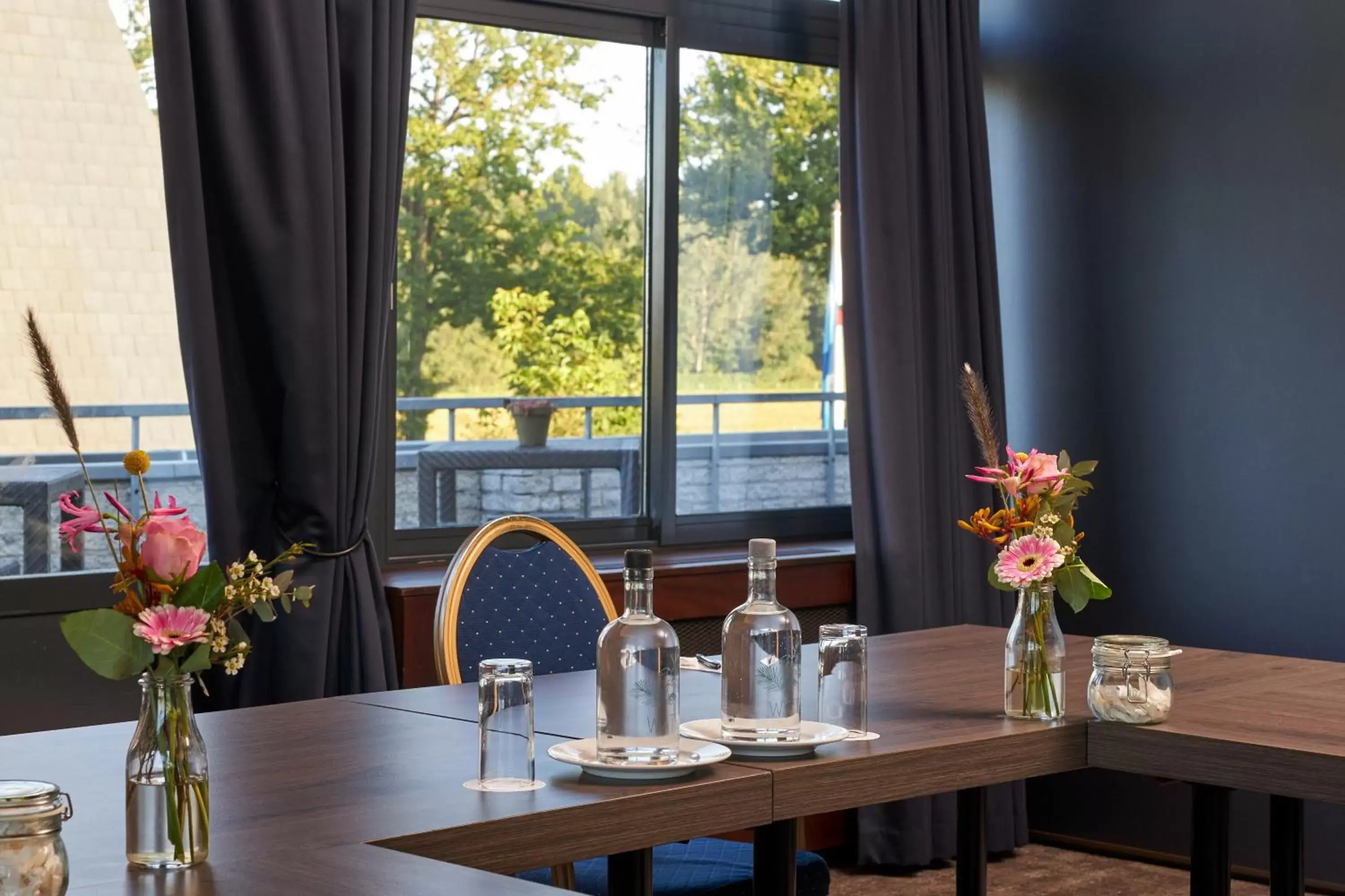 Meeting/conference room, Restaurant/Places to Eat in Van der Valk Hotel de Bilt-Utrecht