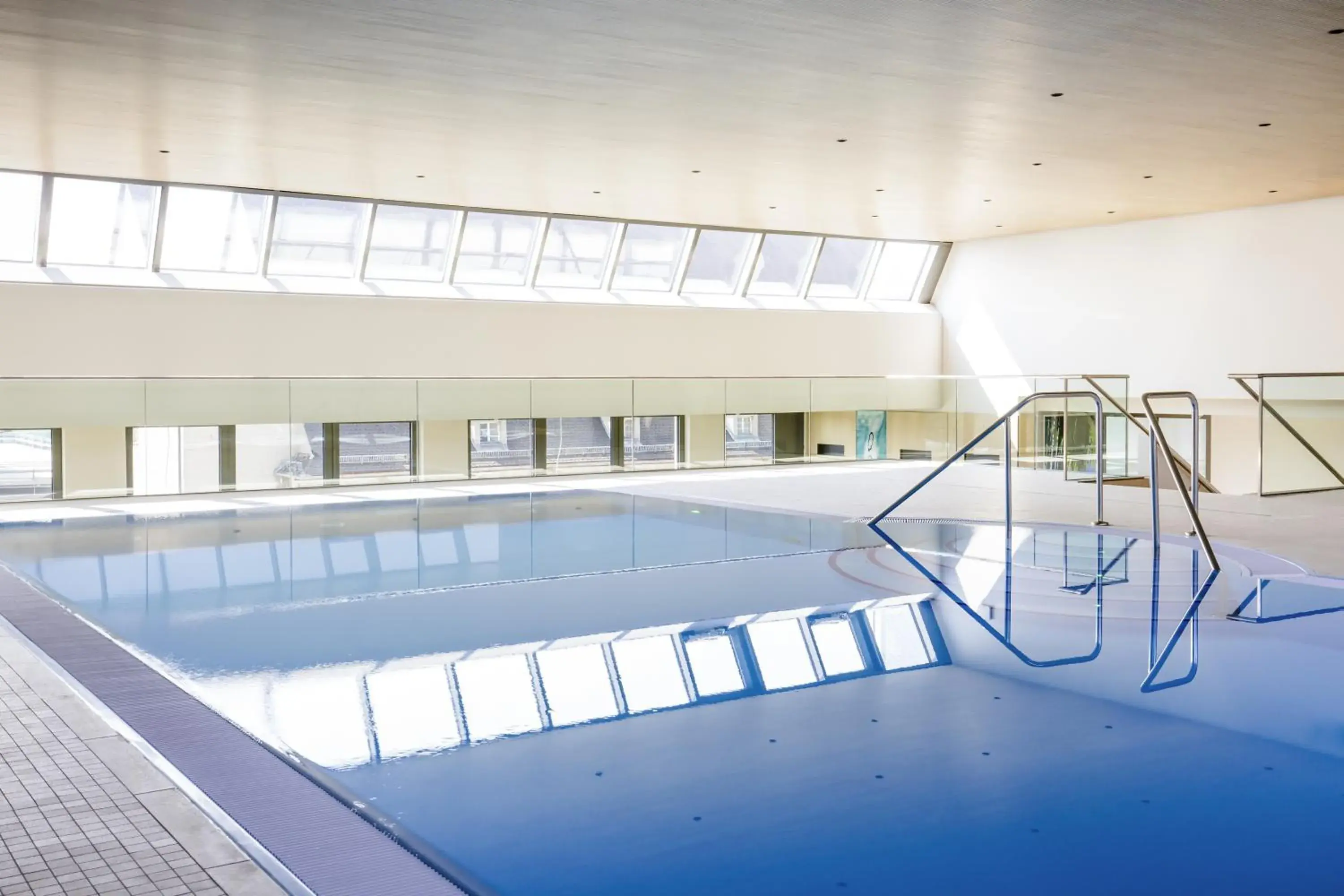 Swimming Pool in Novotel Nuernberg Centre Ville