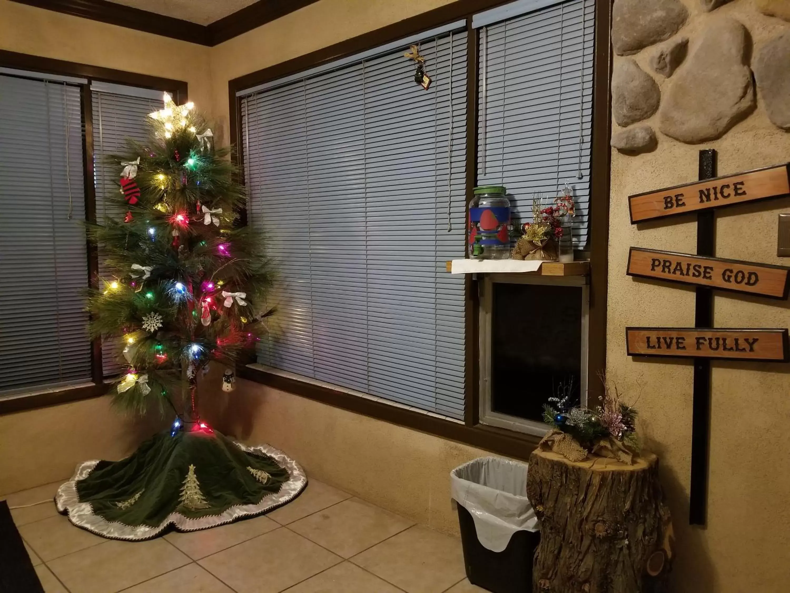 Bathroom in Adobe Sands Motel