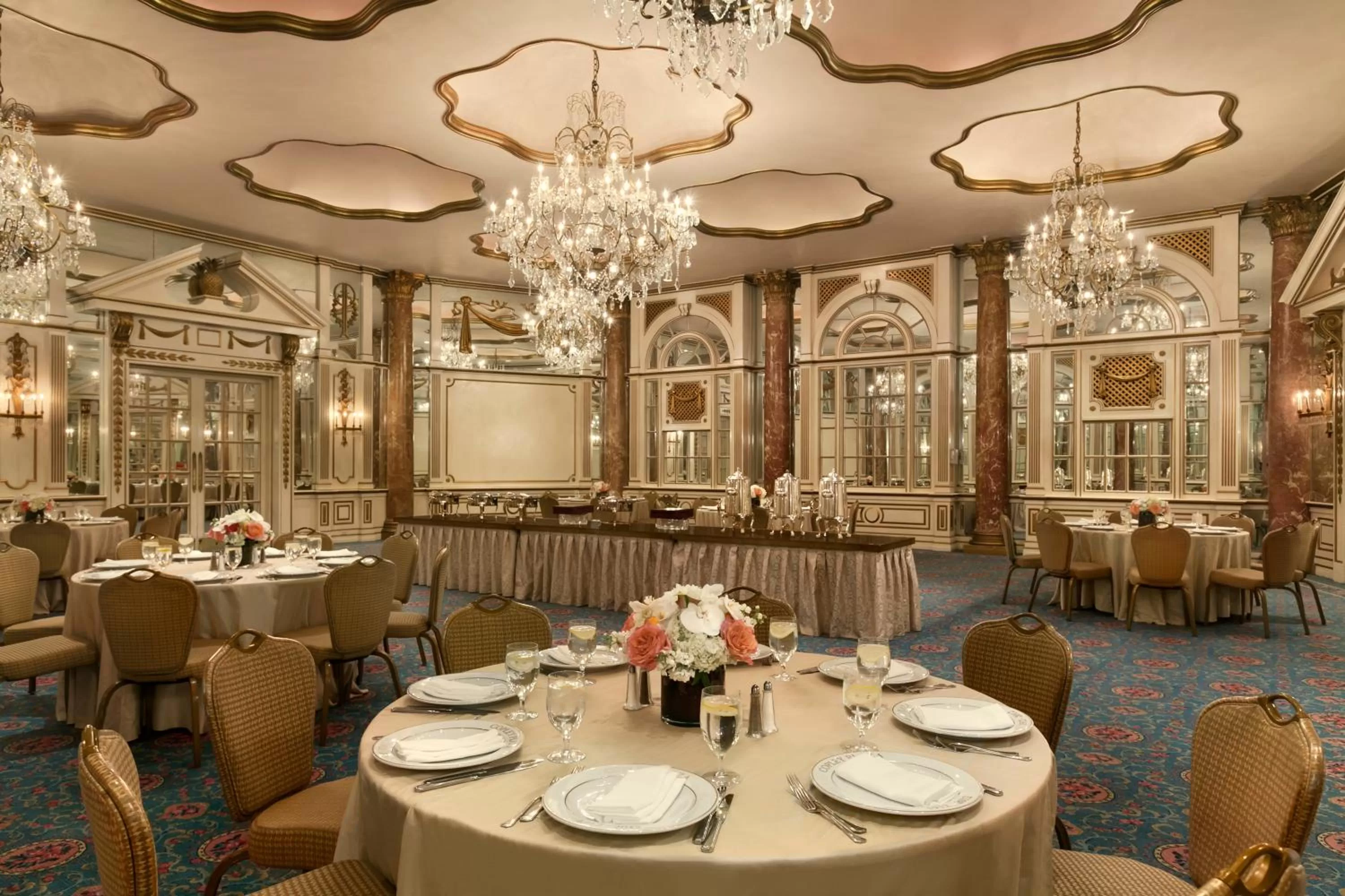 Restaurant/places to eat in Fairmont Copley Plaza