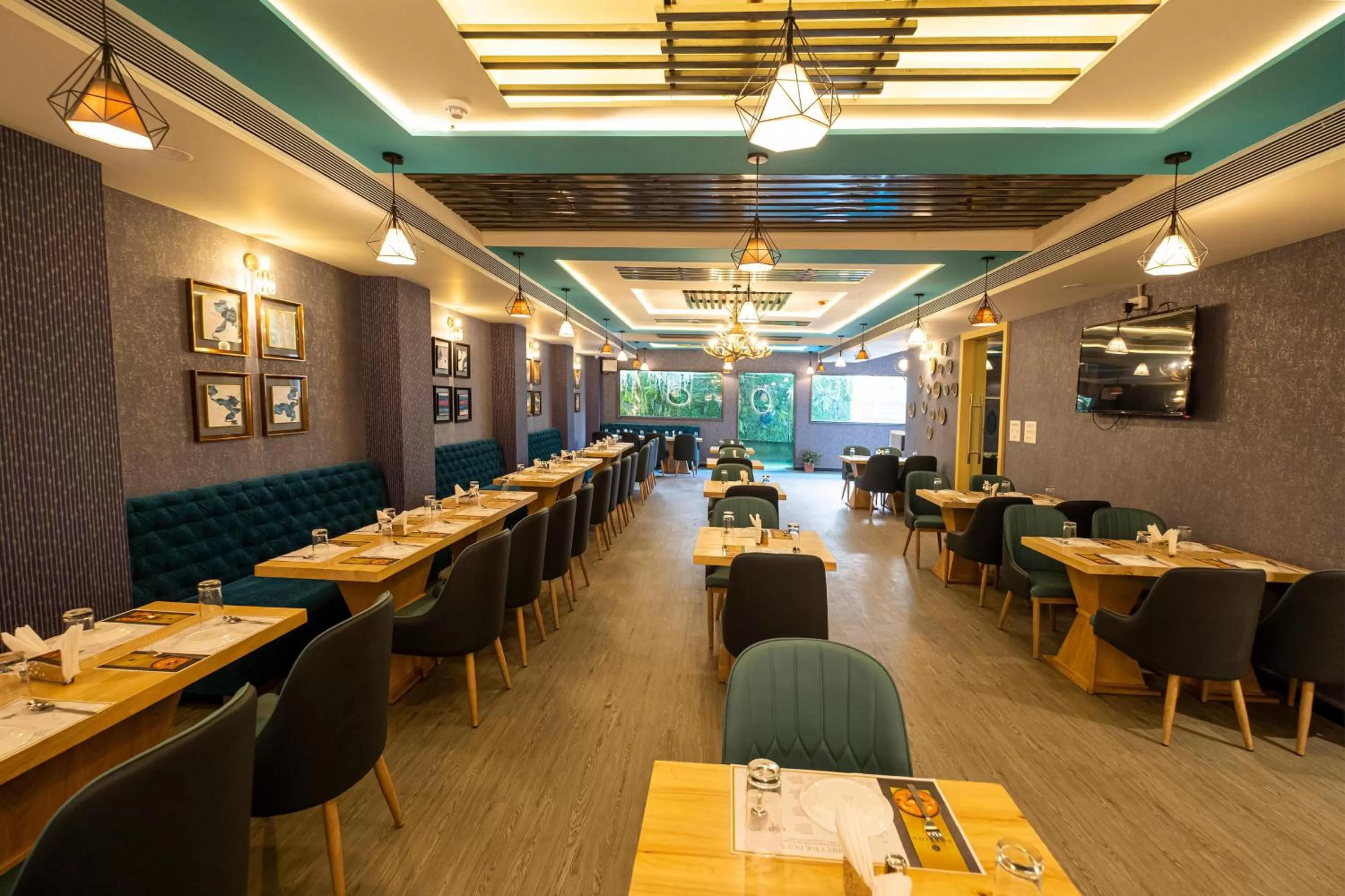 Restaurant/Places to Eat in The Bastion