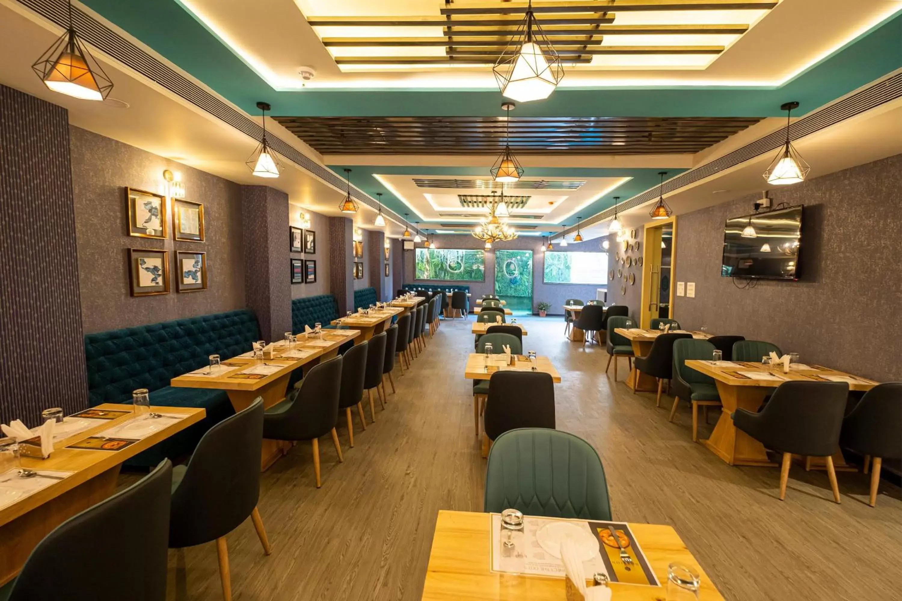 Restaurant/Places to Eat in The Bastion Restaurant/Places to Eat in The Bastion