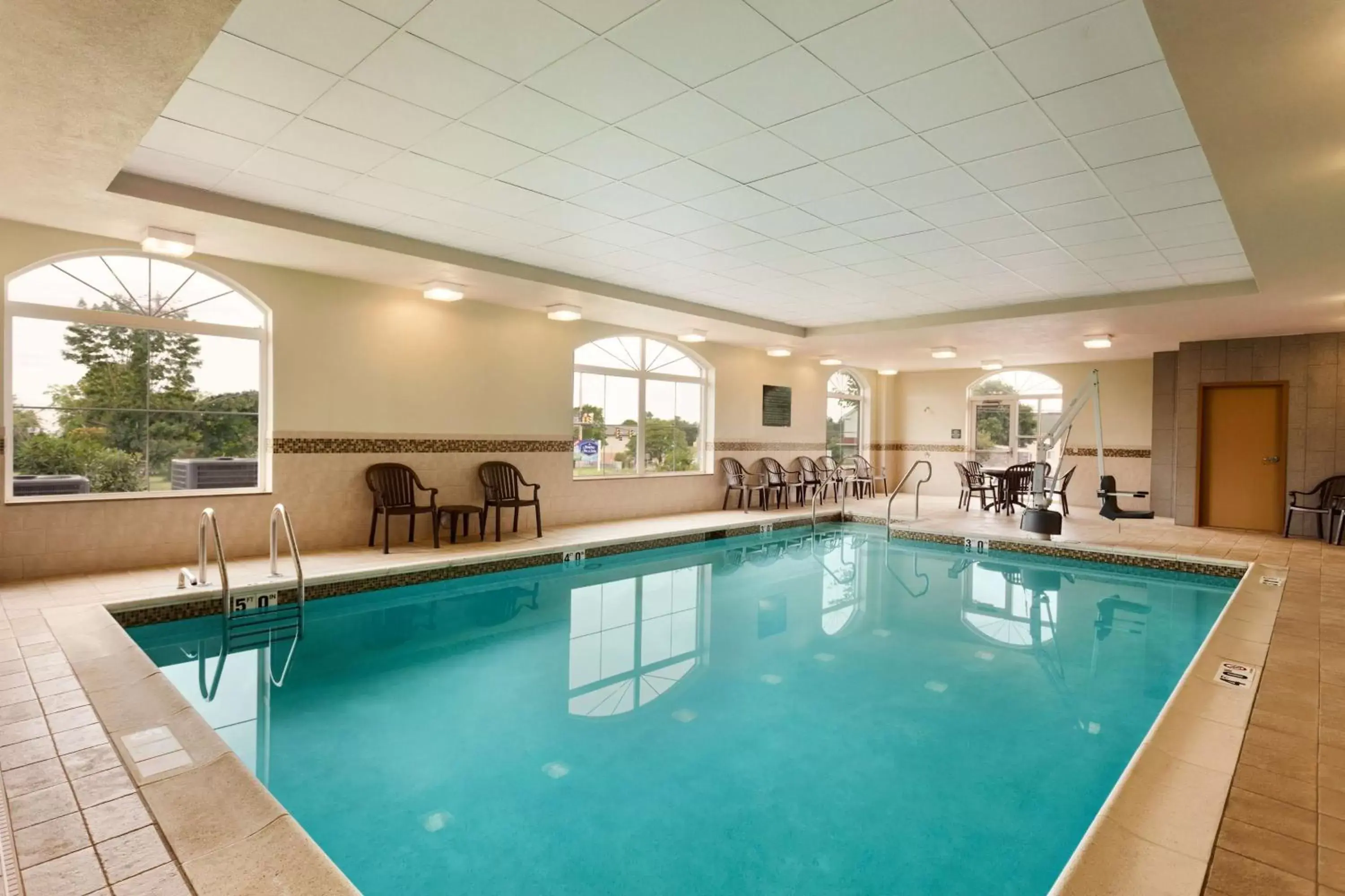 Pool view, Swimming Pool in Hampton Inn & Suites Hershey Near the Park