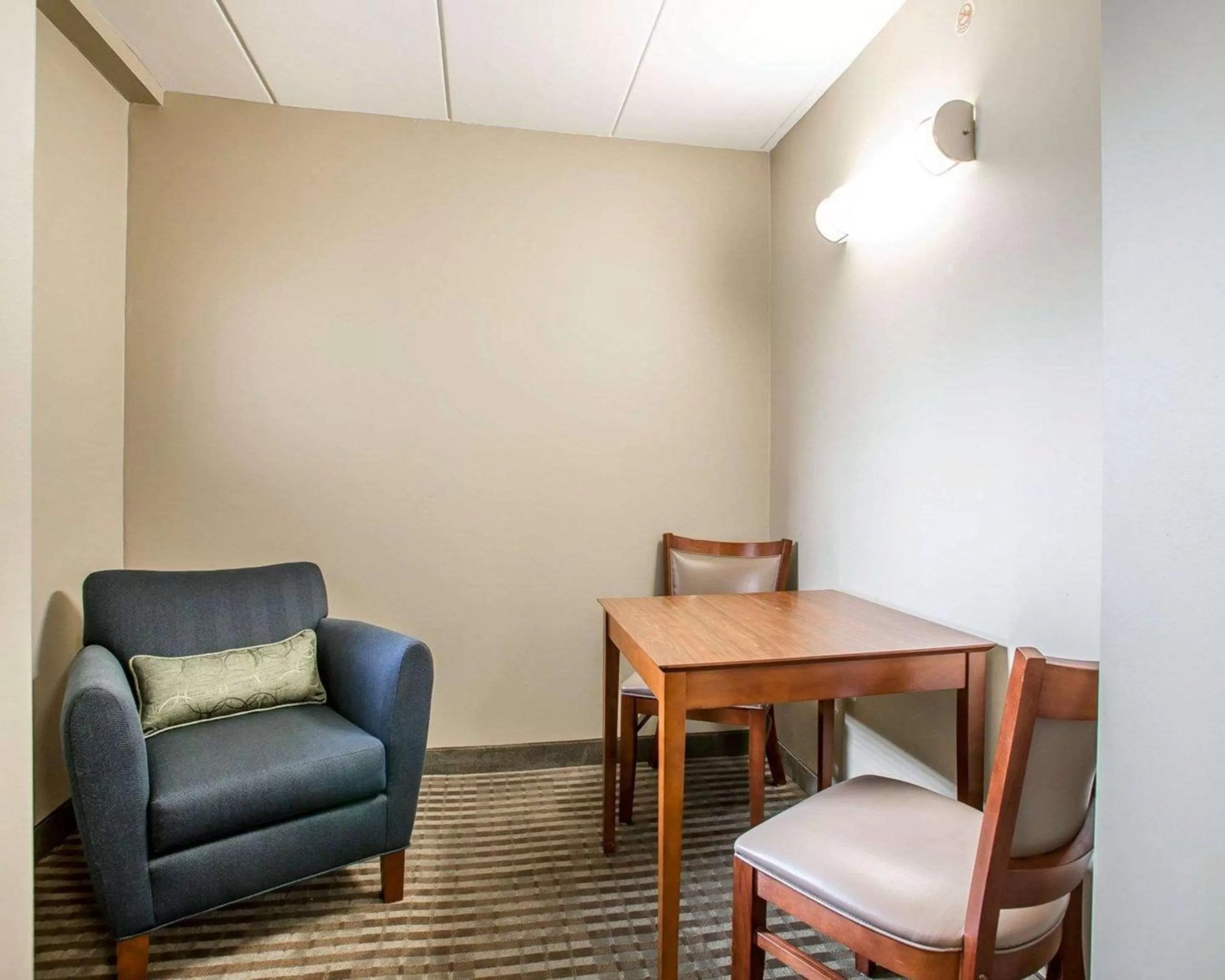 Photo of the whole room in Comfort Inn Hammond I-94