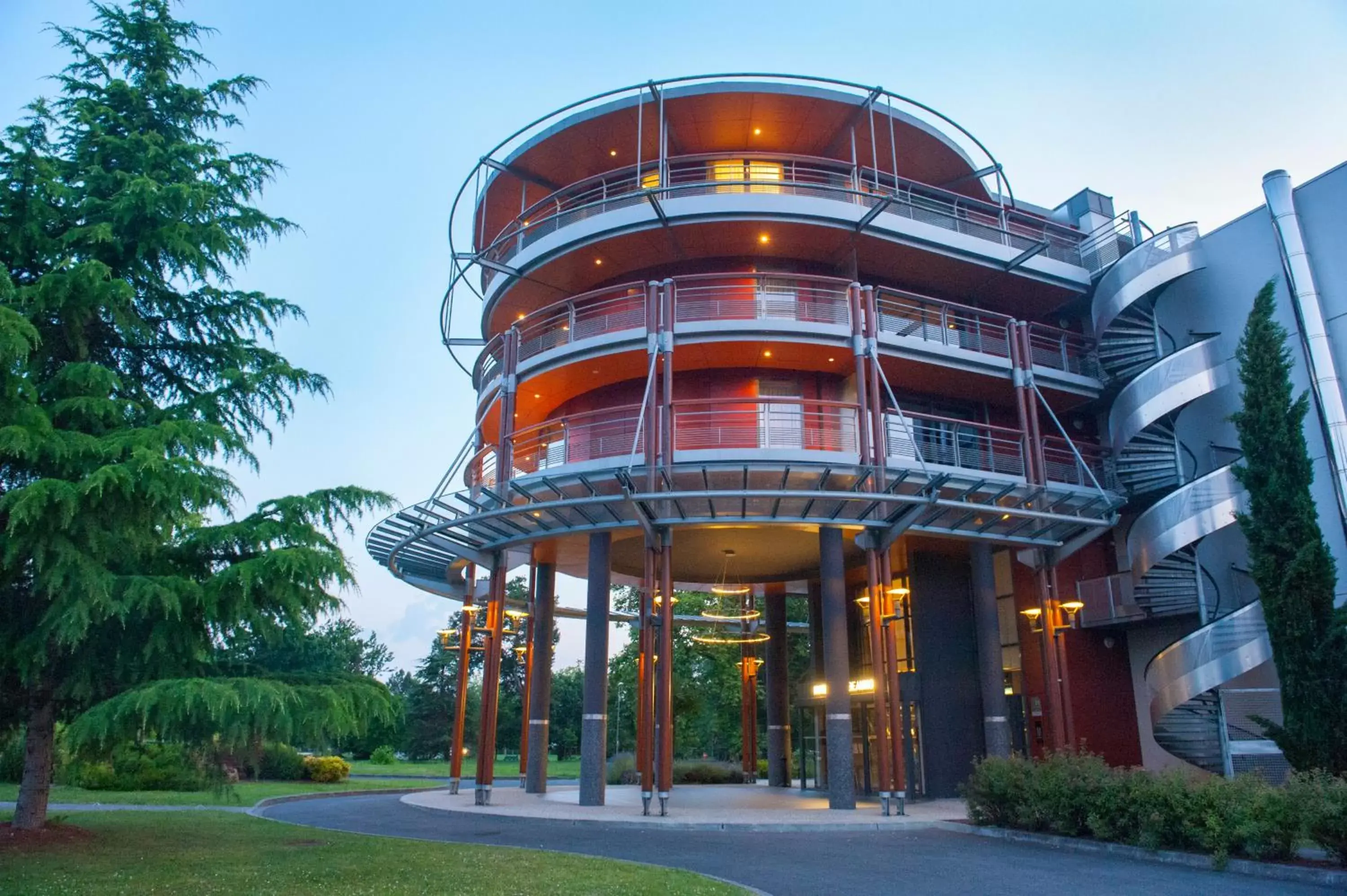 Facade/entrance, Property Building in Hotel Parc Beaumont & Spa Pau - MGallery