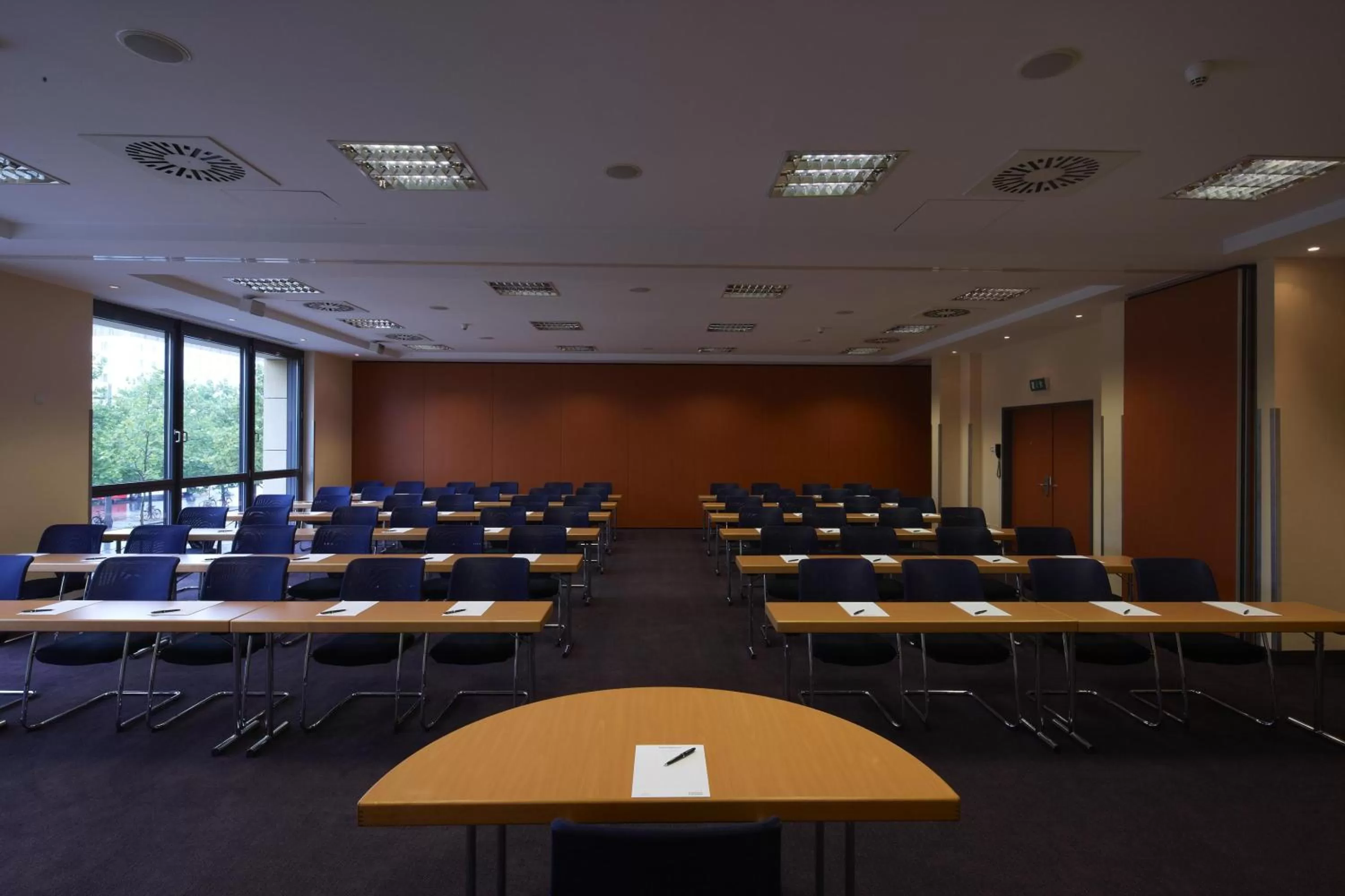 Business facilities in IntercityHotel Bremen