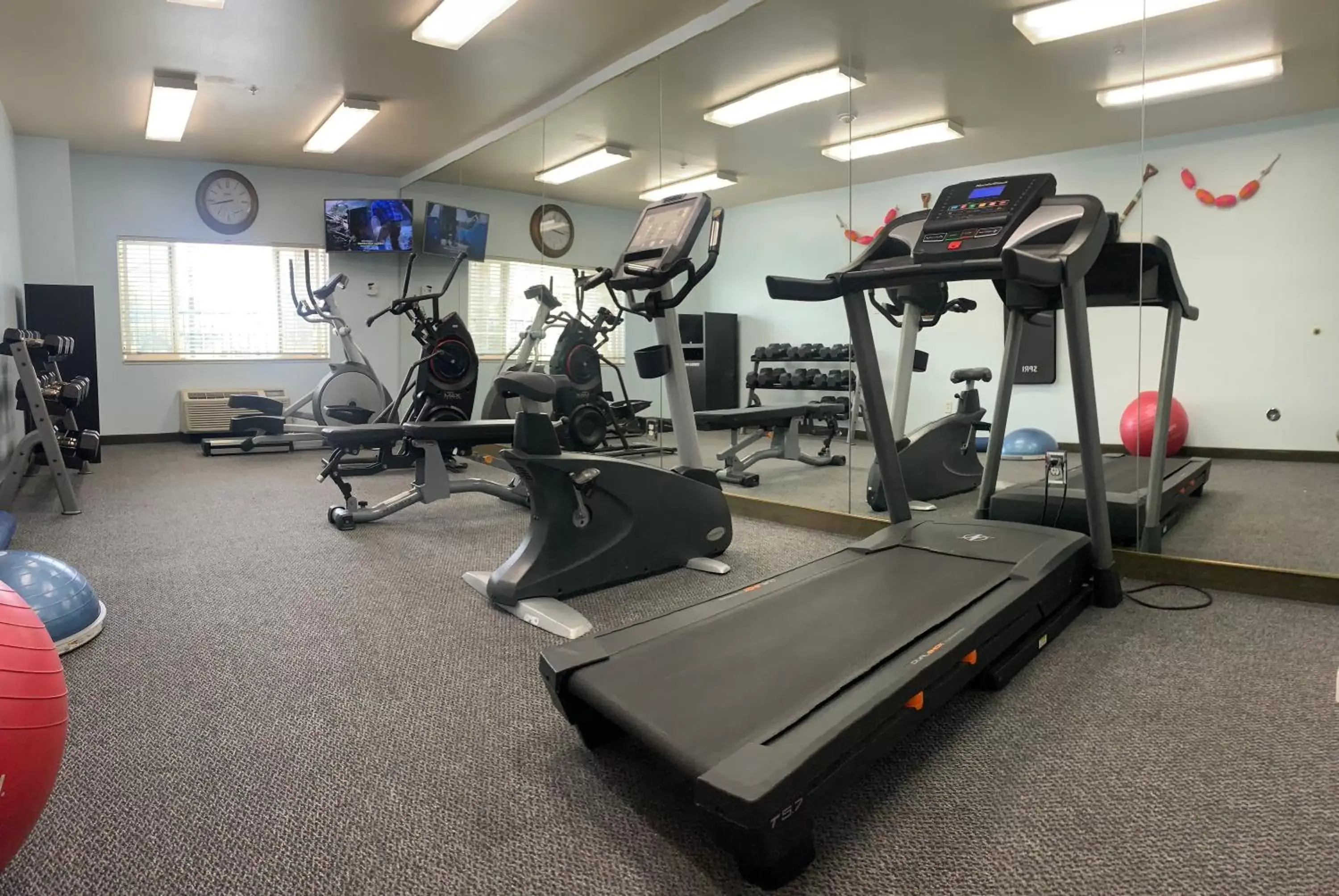 Fitness centre/facilities, Fitness Center/Facilities in Hotel Marguerite Anaheim - Garden Grove, Trademark Collection