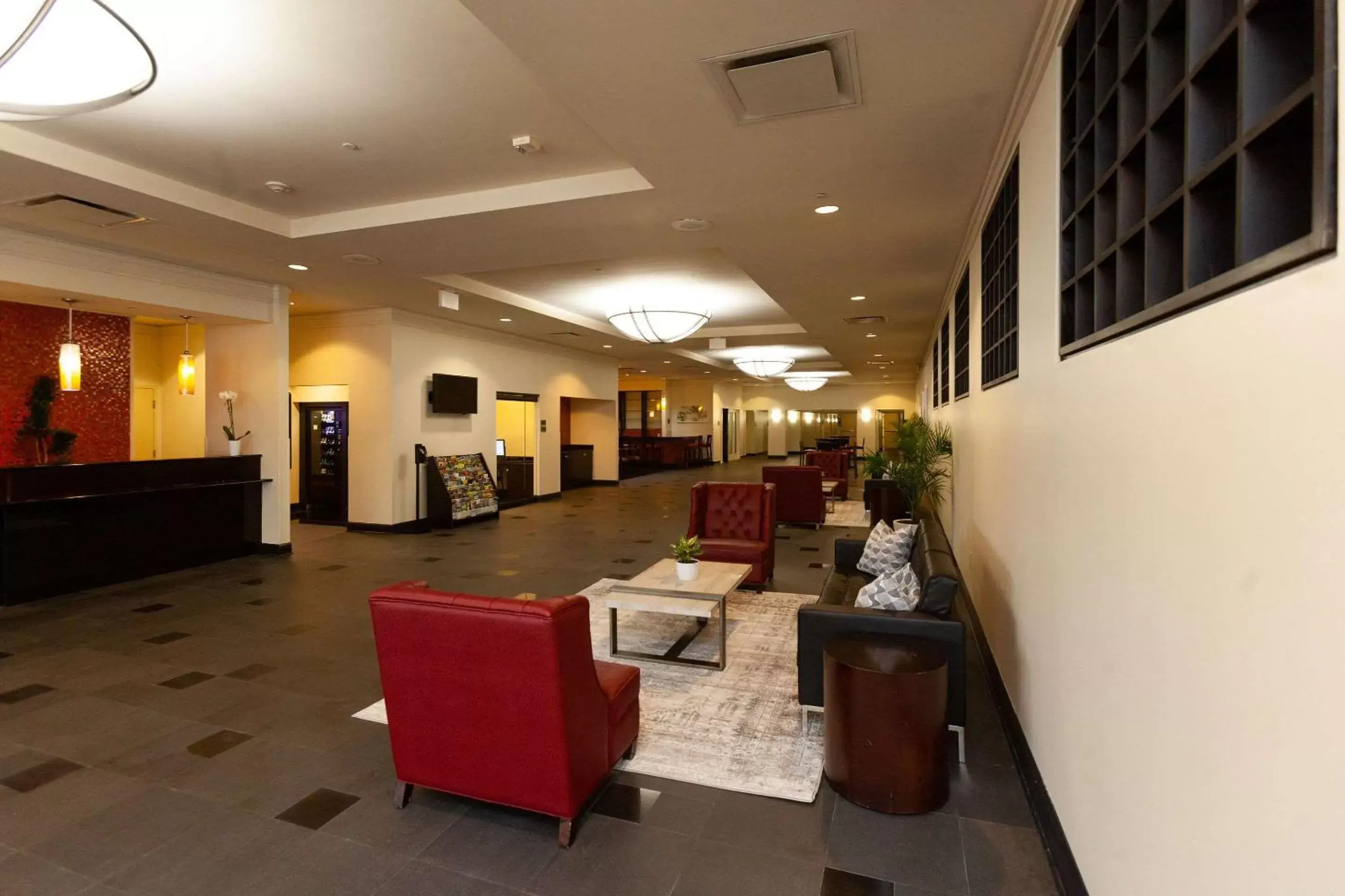 Lobby or reception, Lobby/Reception in Clarion Hotel New Orleans - Airport & Conference Center
