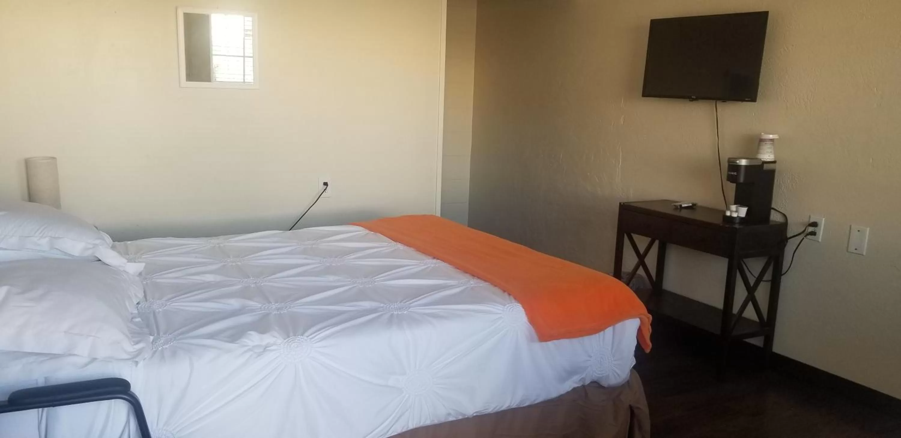 TV and multimedia, Bed in Inn On 3rd Ave