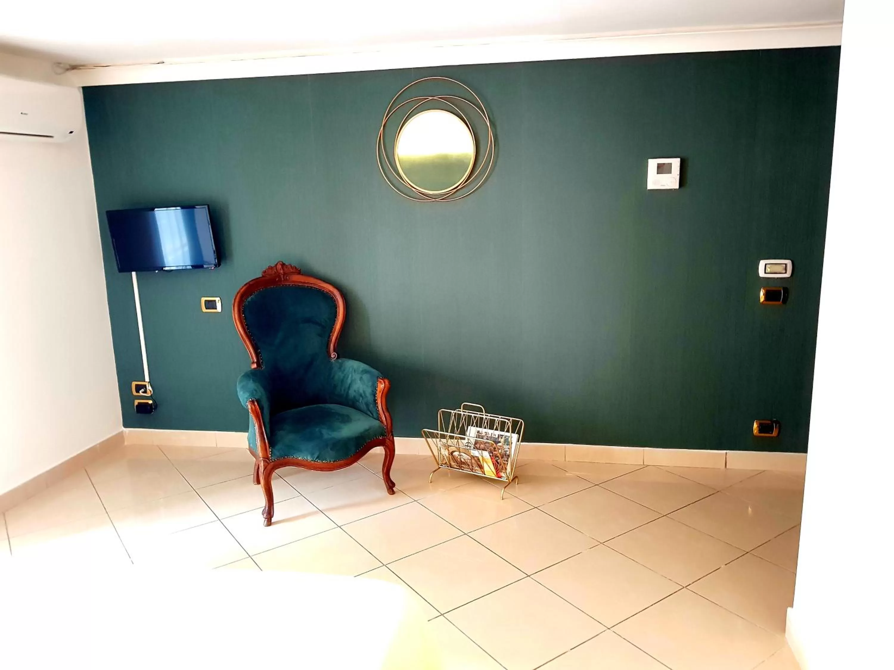 Bed in Medina Central