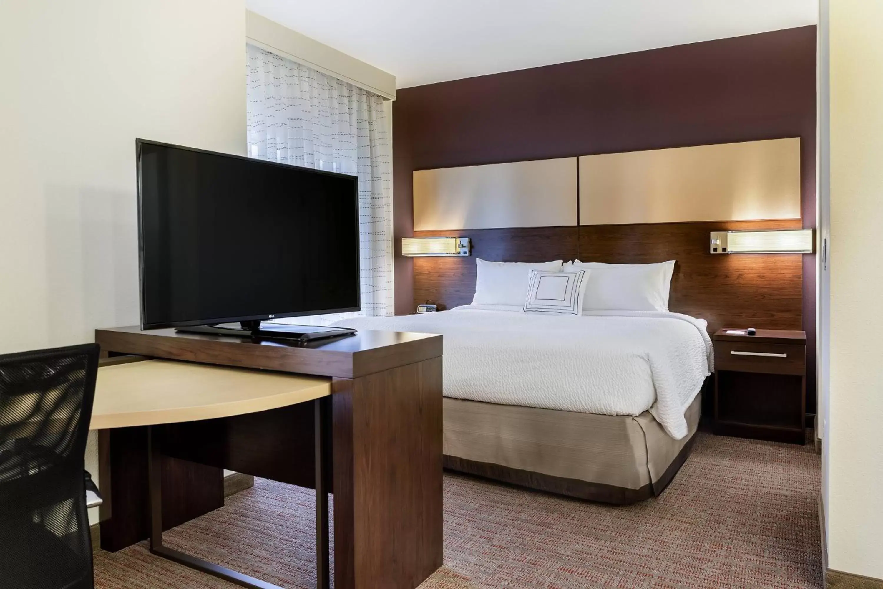 Bedroom, Bed in Residence Inn by Marriott Dallas Plano/Richardson at Coit Rd.