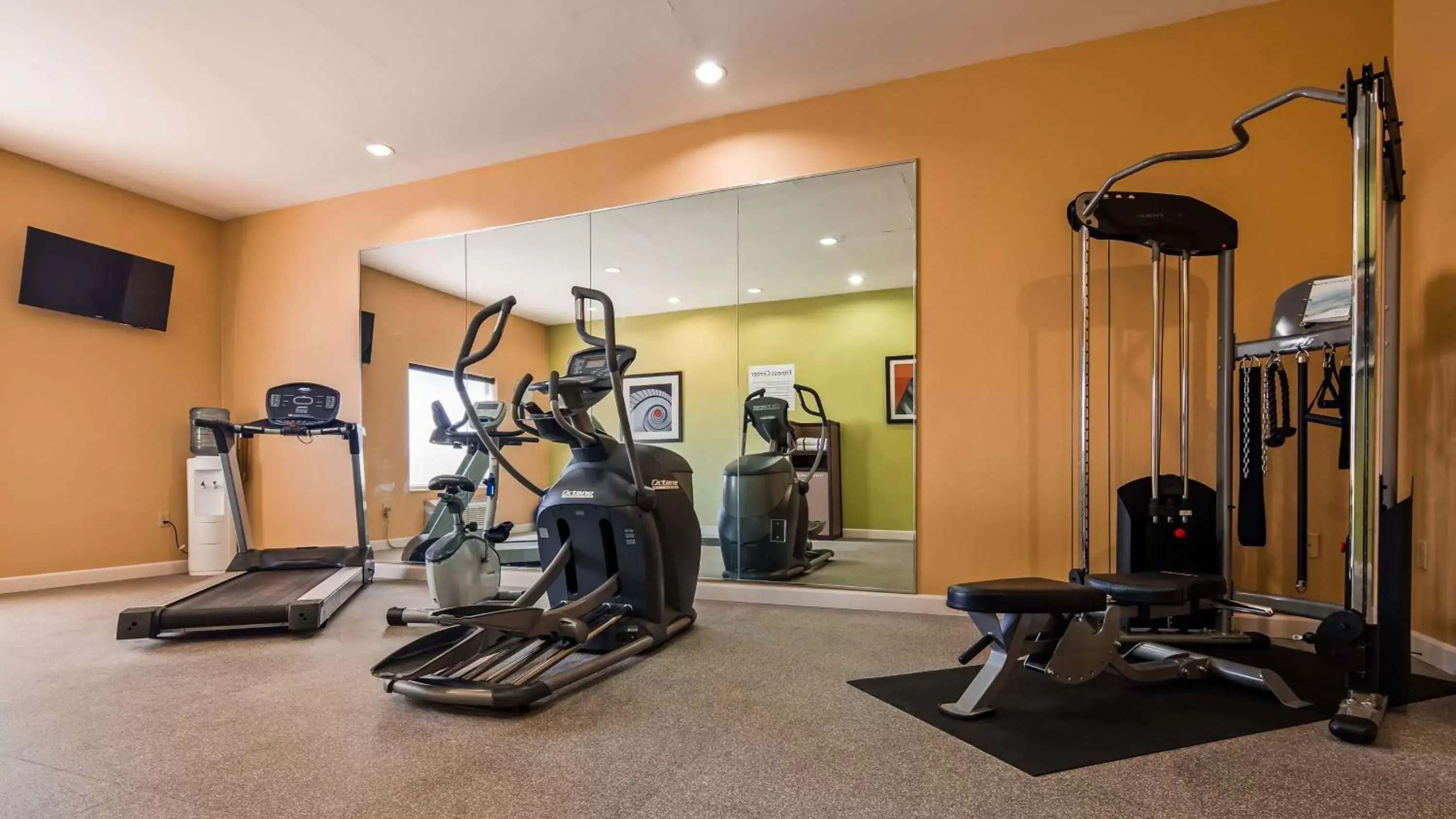 Fitness centre/facilities, Fitness Center/Facilities in Best Western Troy Hotel